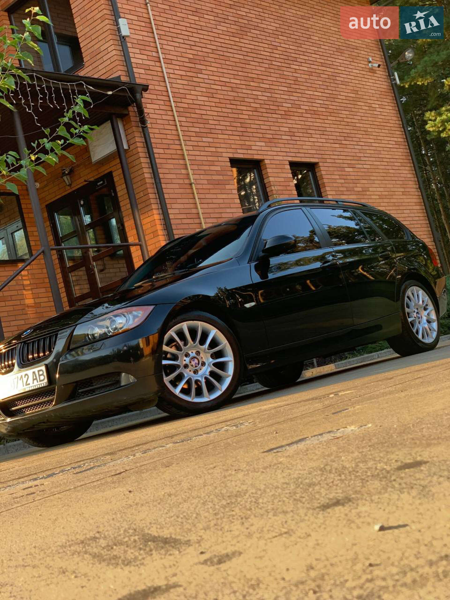 BMW 3 Series 2005 VIN WBAVU31080KZ02150 фото оголошення 2 з 12