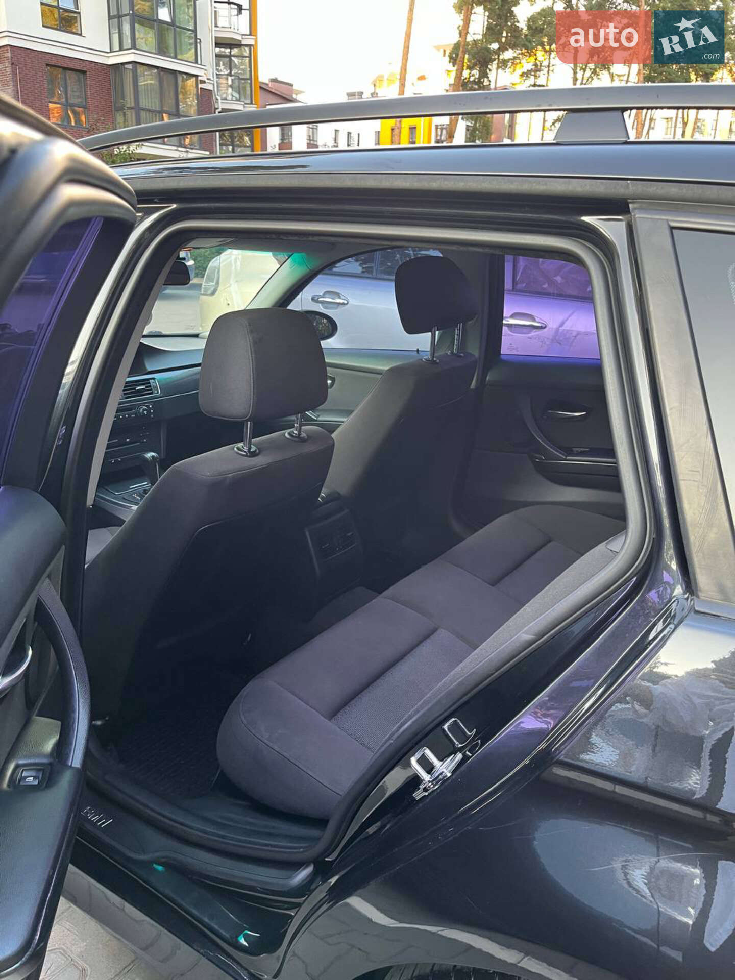 BMW 3 Series 2005 VIN WBAVU31080KZ02150 фото оголошення 9 з 12
