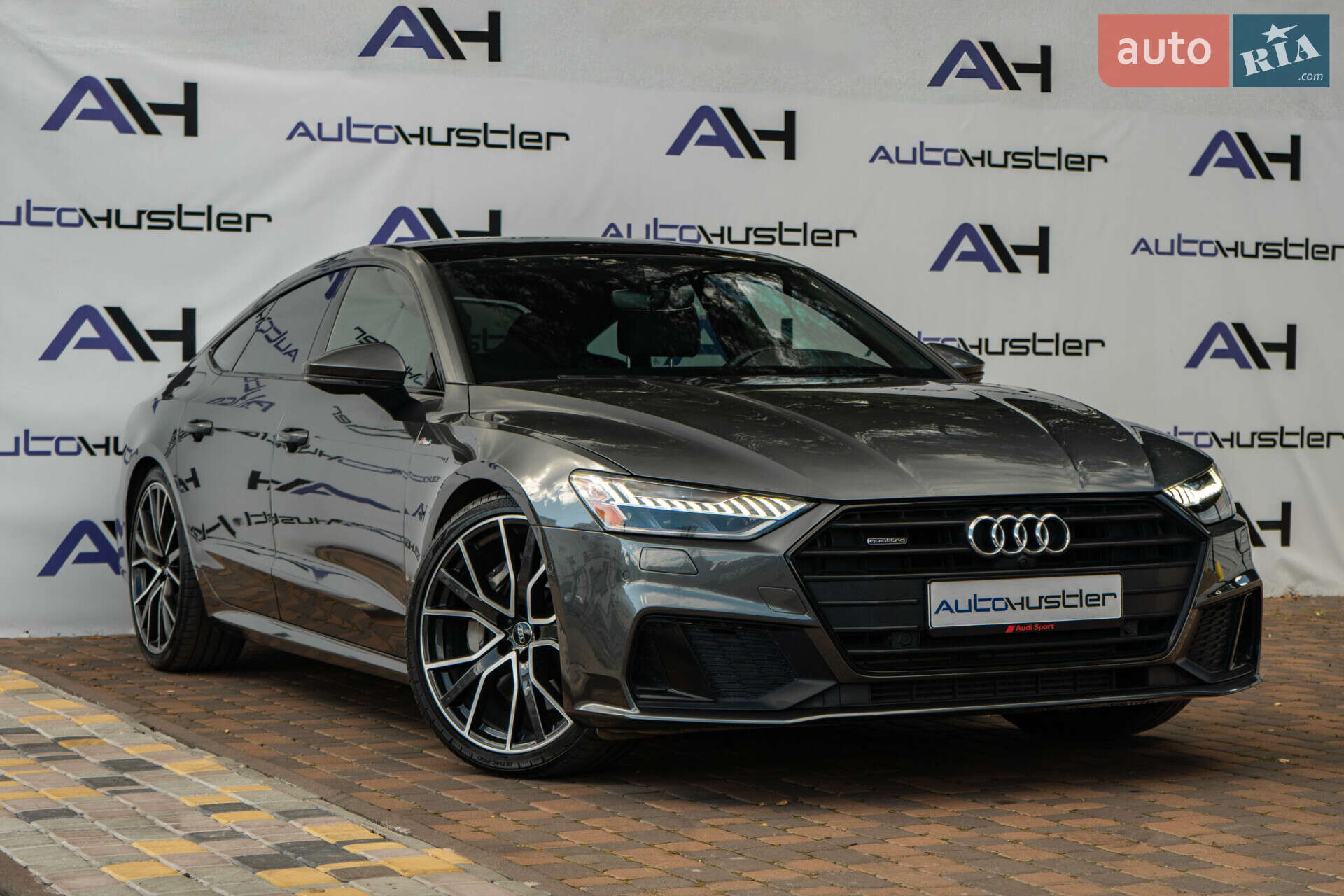 Audi A7 Sportback 2018 VIN WAUV2AF23KN065880 фото оголошення 4 з 39