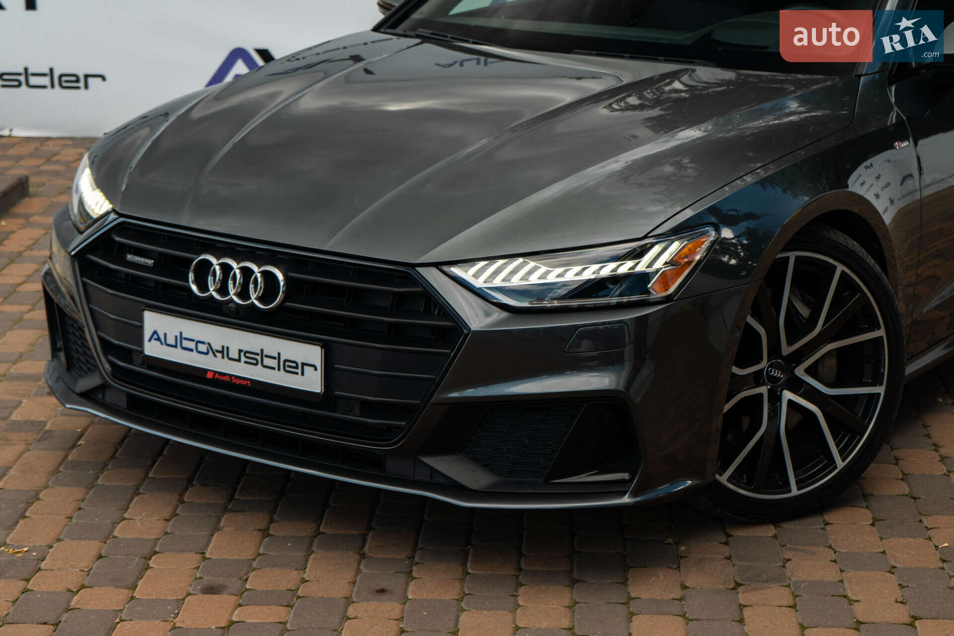 Audi A7 Sportback 2018 VIN WAUV2AF23KN065880 фото оголошення 15 з 39