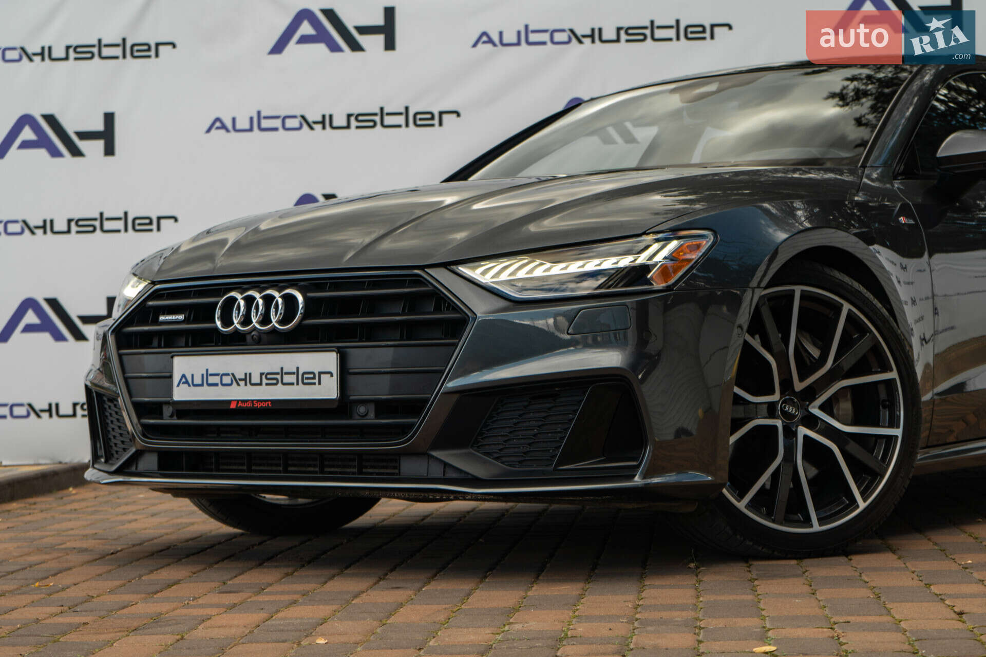 Audi A7 Sportback 2018 VIN WAUV2AF23KN065880 фото оголошення 16 з 39