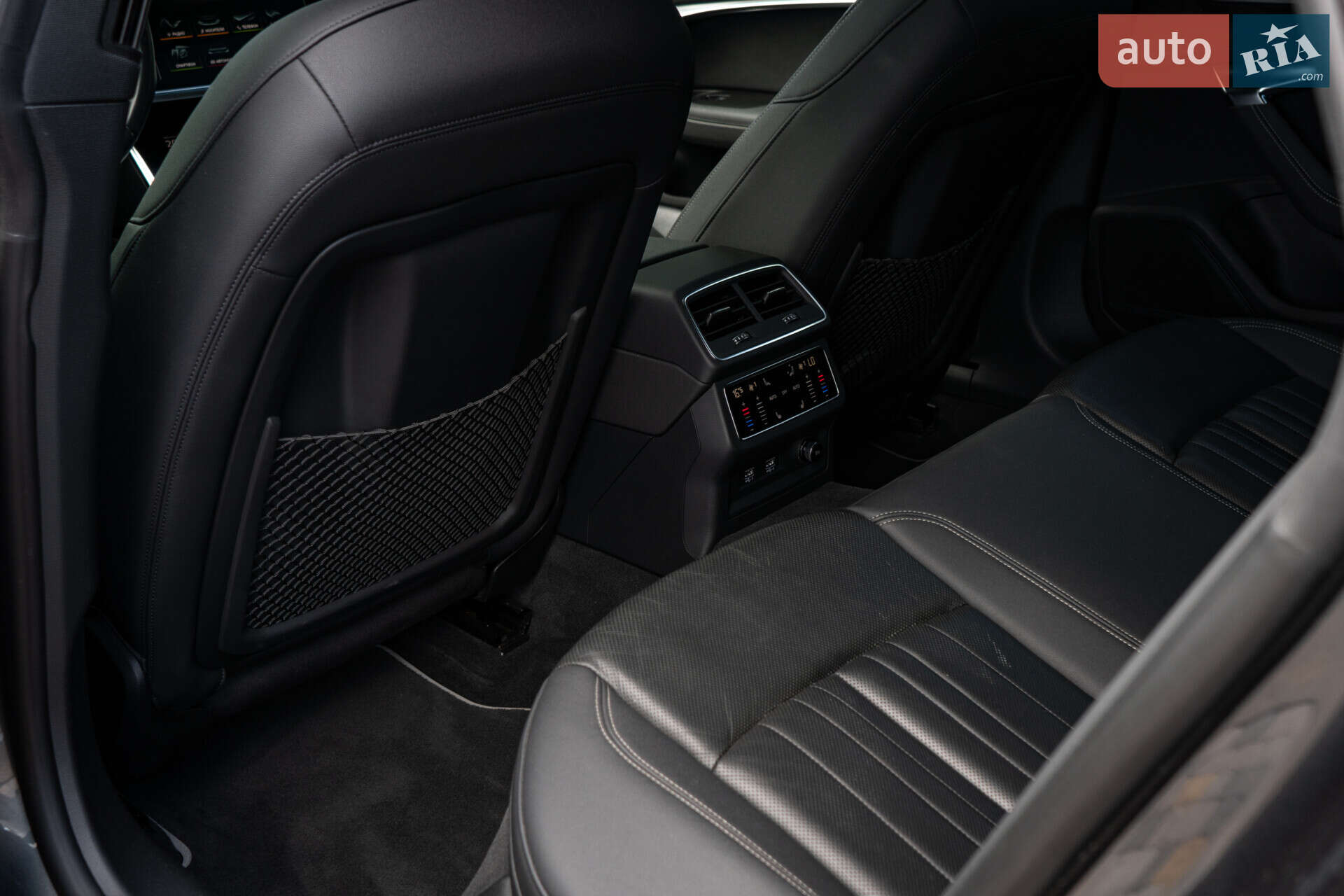 Audi A7 Sportback 2018 VIN WAUV2AF23KN065880 фото оголошення 36 з 39