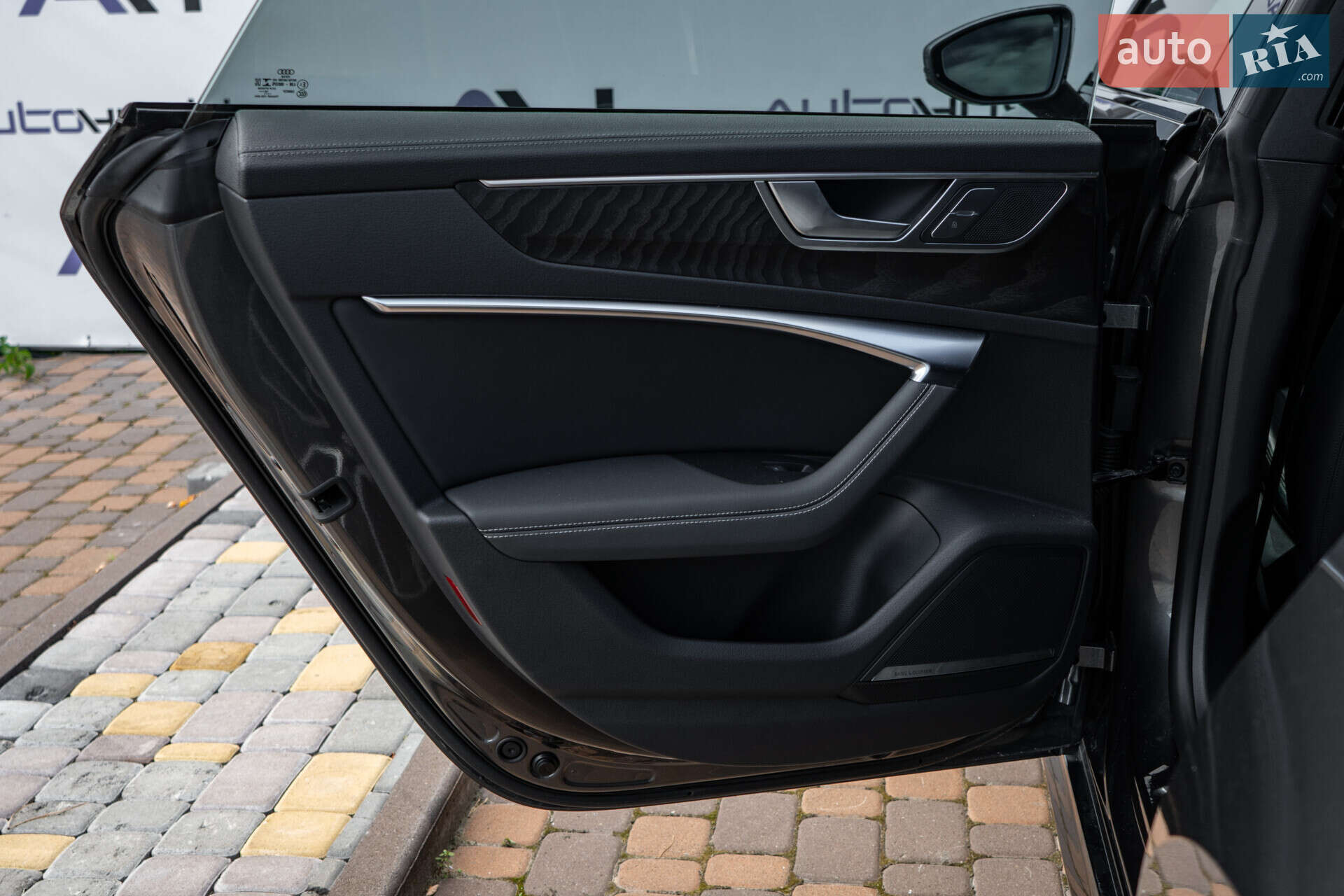 Audi A7 Sportback 2018 VIN WAUV2AF23KN065880 фото оголошення 37 з 39