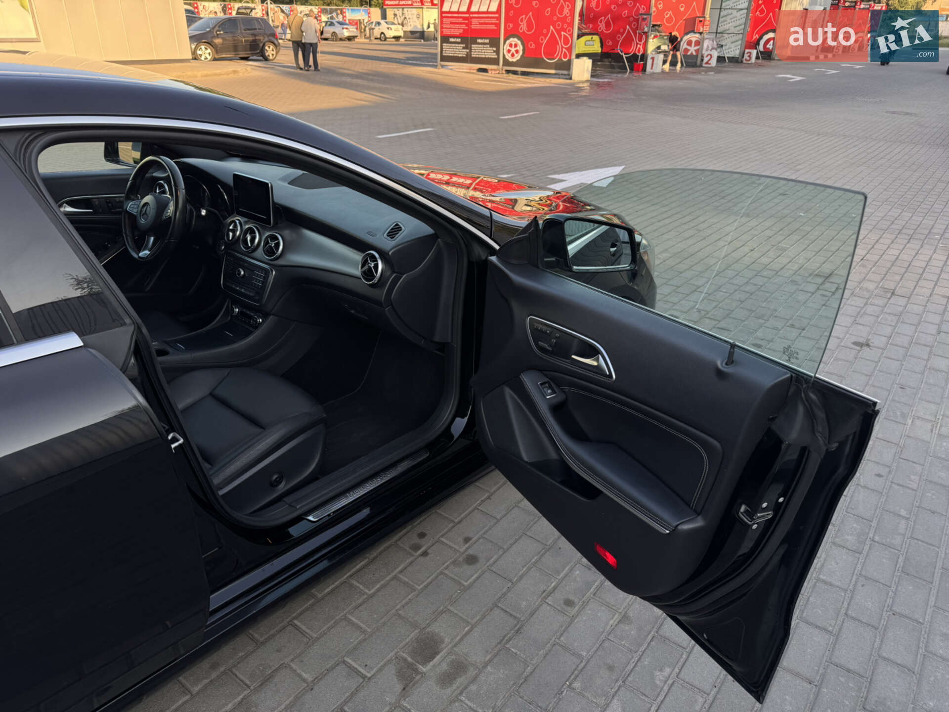 Mercedes-Benz CLA-Class 2015 VIN WDDSJ4EB0FN233904 фото оголошення 14 з 35