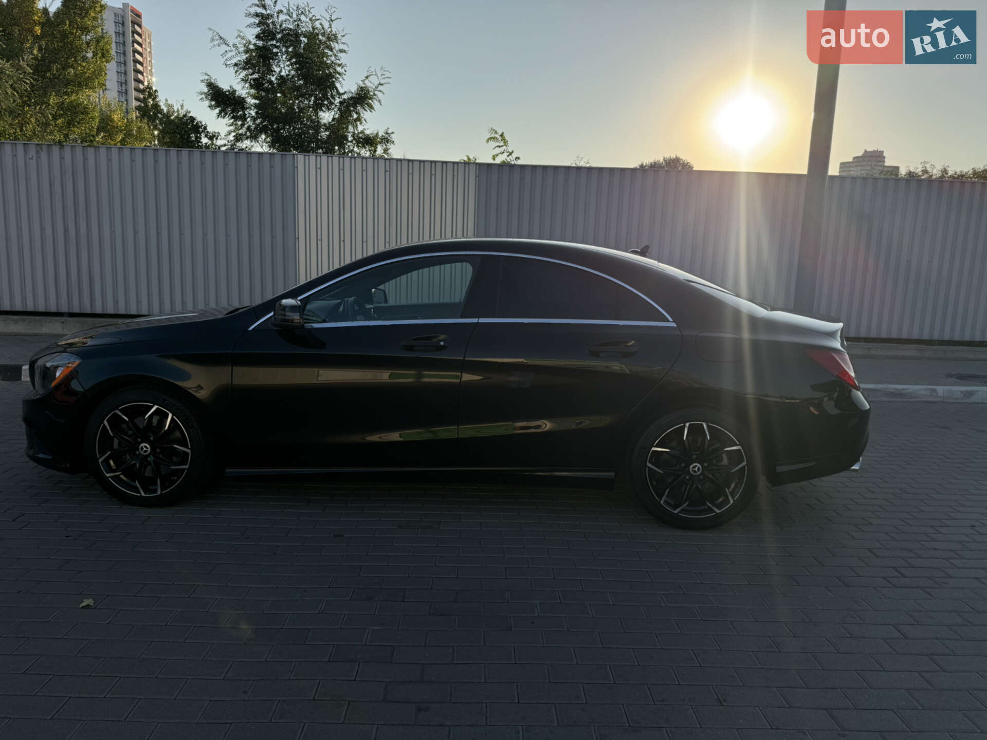 Mercedes-Benz CLA-Class 2015 VIN WDDSJ4EB0FN233904 фото оголошення 31 з 35