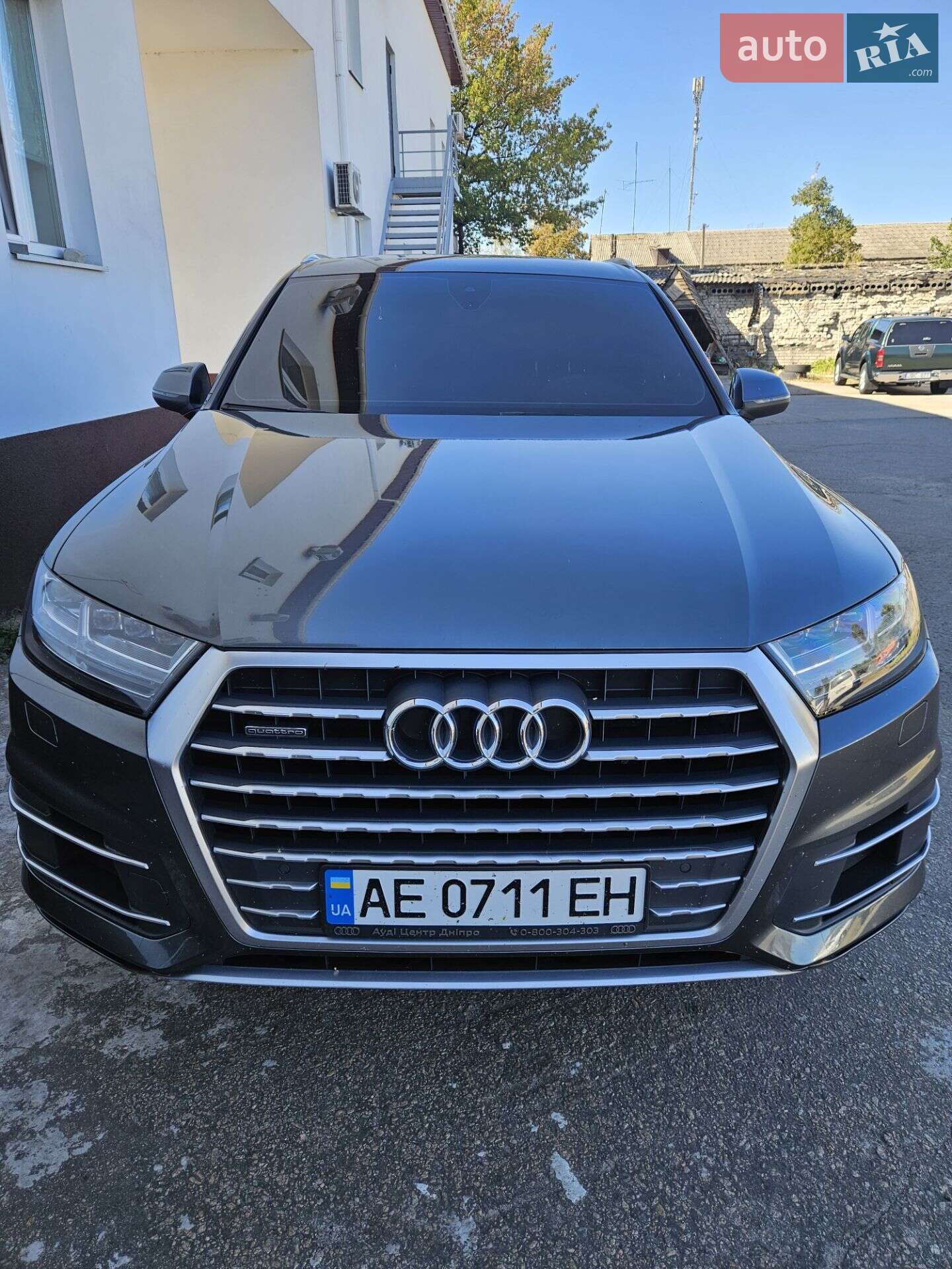 Audi Q7 2018 VIN WAUZZZ4M2KD000718 фото оголошення 9 з 23