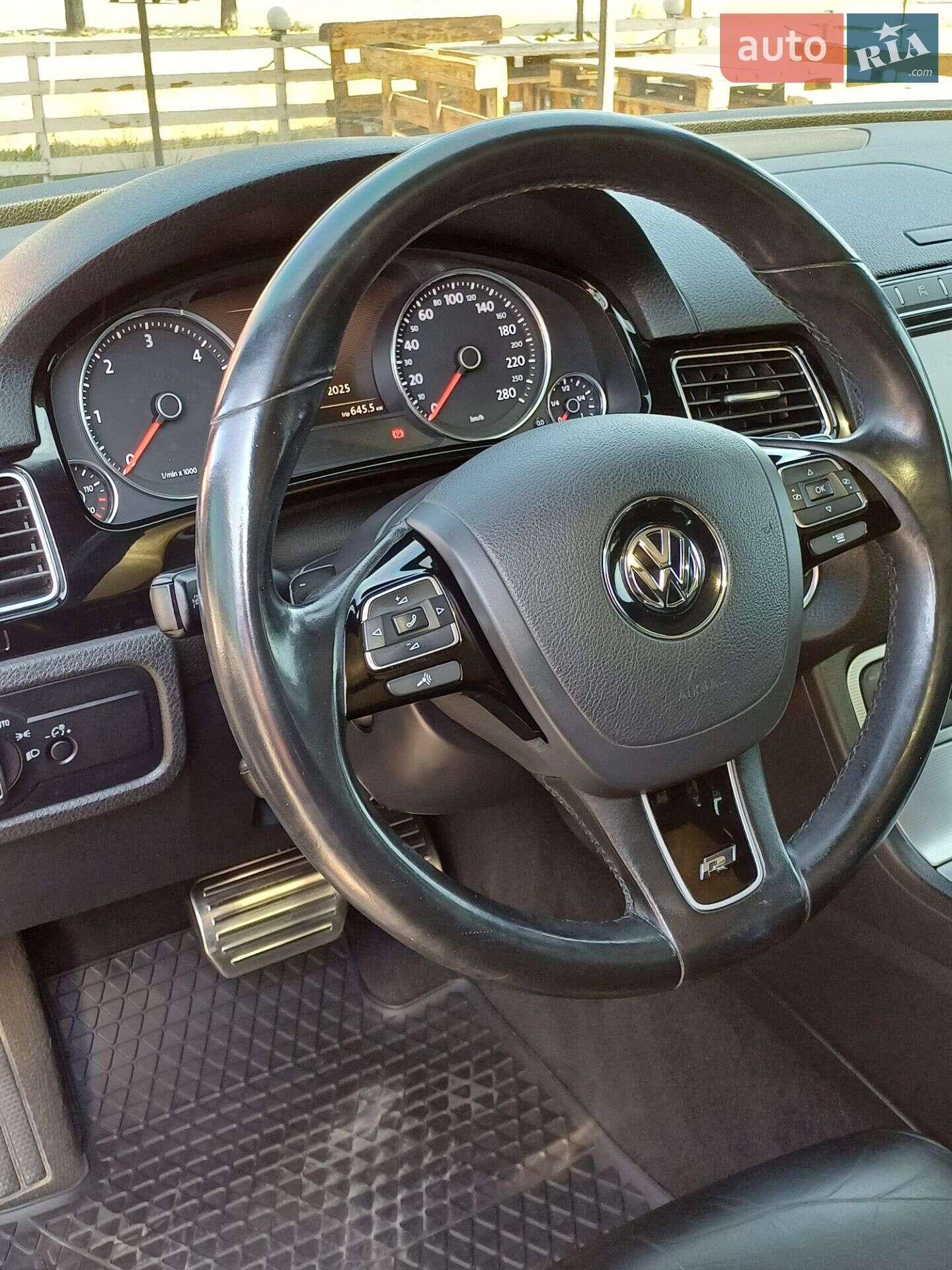 Volkswagen Touareg 2015 VIN WVGZZZ7PZFD018275 фото оголошення 13 з 28