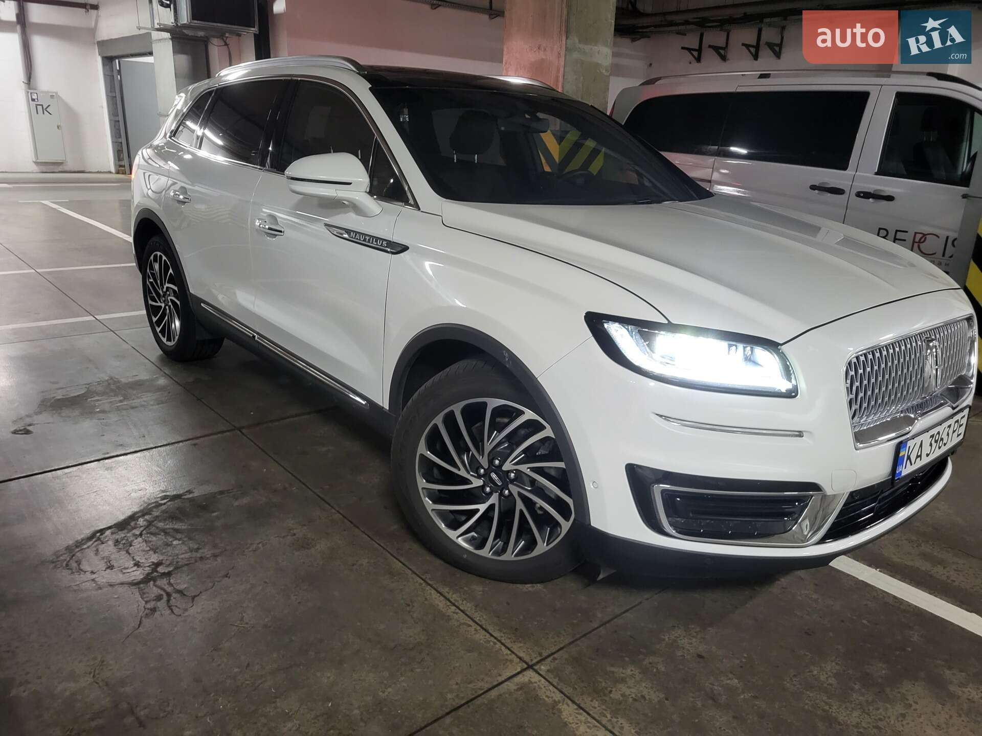 Lincoln Nautilus 2019 VIN 2LMPJ6K98LBL04383 фото оголошення 57 з 71