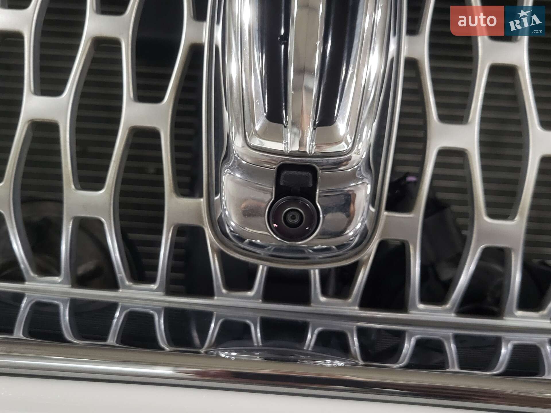 Lincoln Nautilus 2019 VIN 2LMPJ6K98LBL04383 фото оголошення 62 з 71