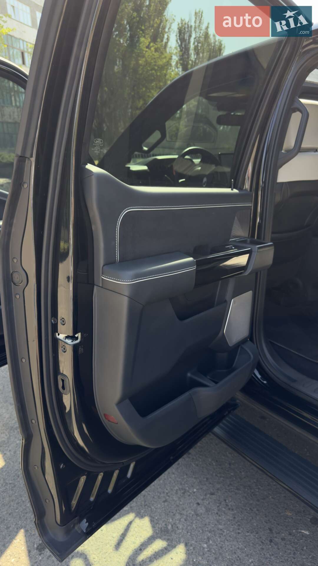 Ford F-150 2023 VIN 1FT6W1EV2PWG20911 фото оголошення 11 з 18