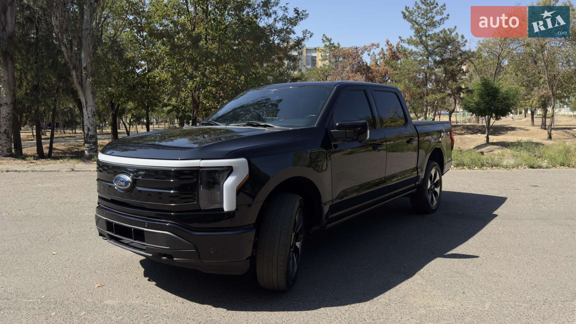 Ford F-150 2023 VIN 1FT6W1EV2PWG20911 фото оголошення 15 з 18