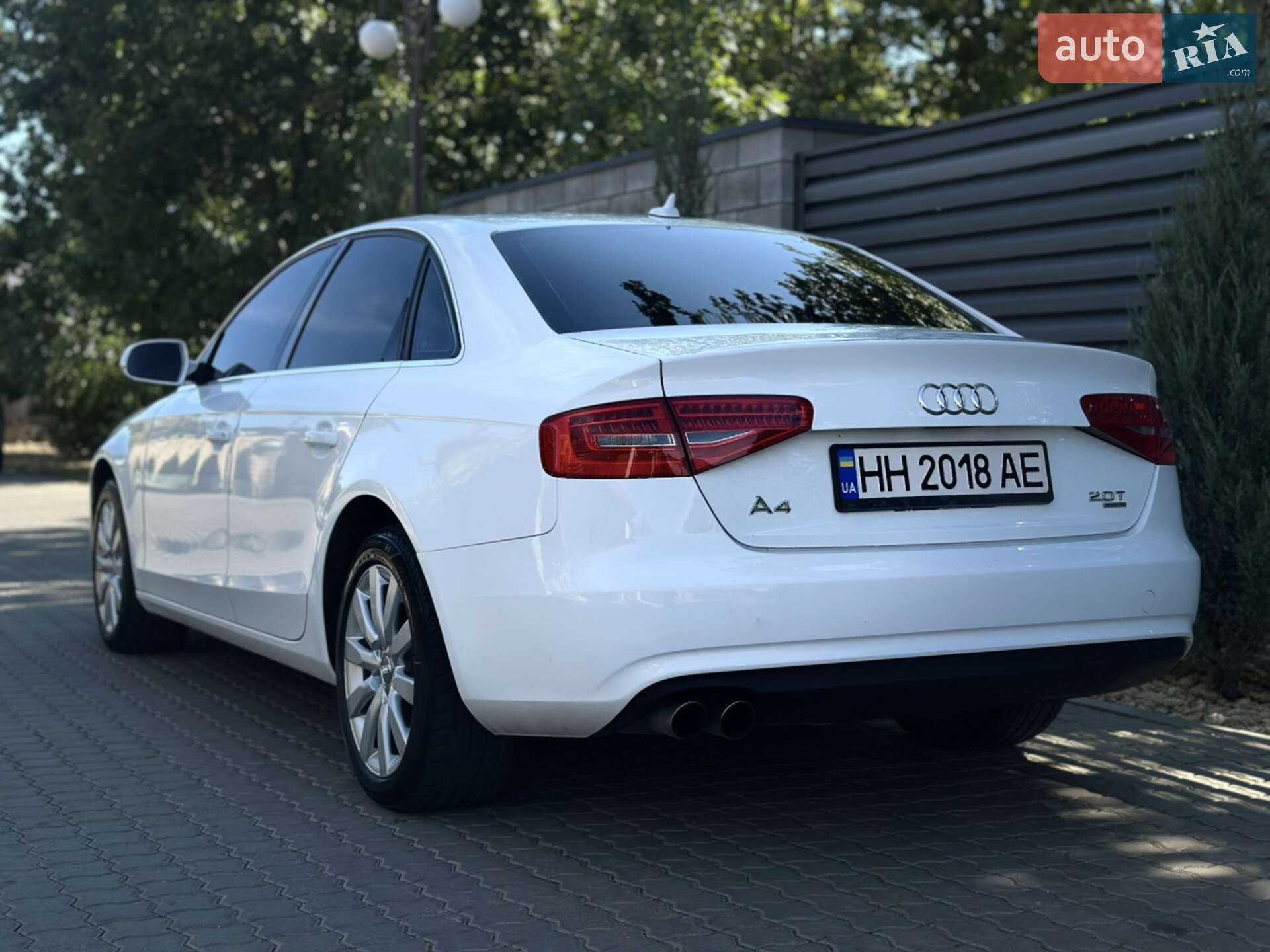 Audi A4 2012 VIN WAUBFAFLXDN031759 фото оголошення 9 з 33