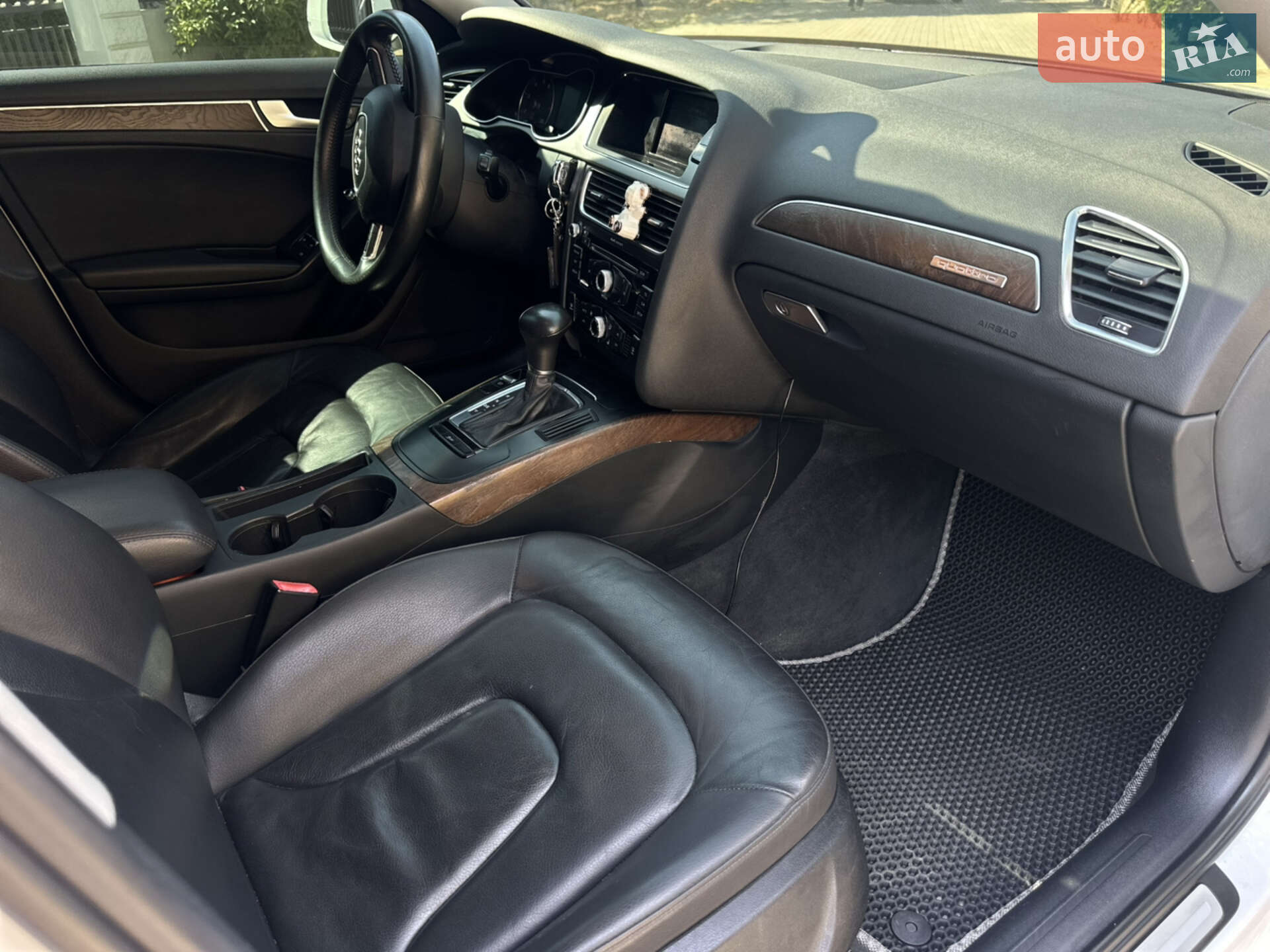 Audi A4 2012 VIN WAUBFAFLXDN031759 фото оголошення 24 з 33