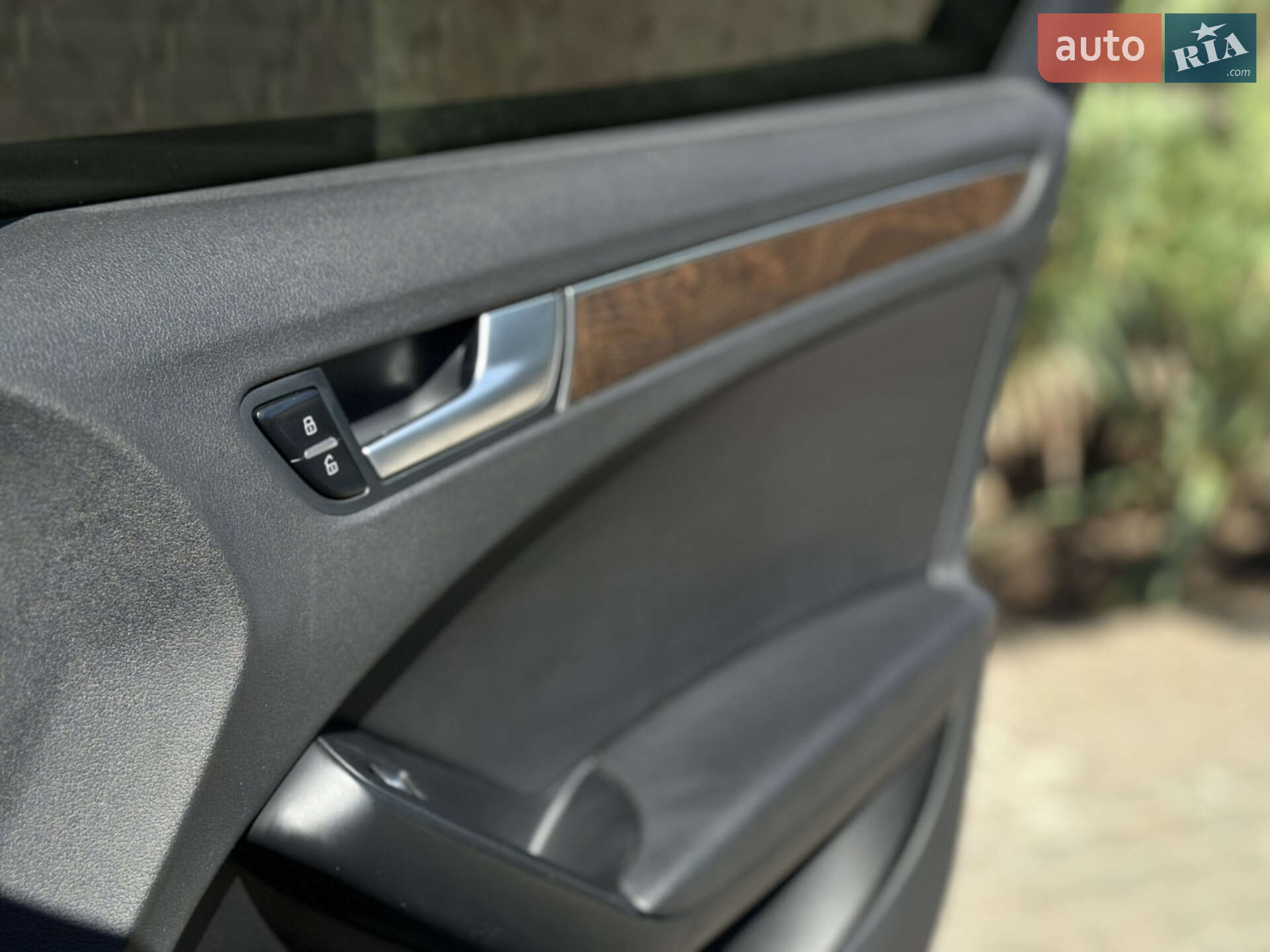 Audi A4 2012 VIN WAUBFAFLXDN031759 фото оголошення 30 з 33