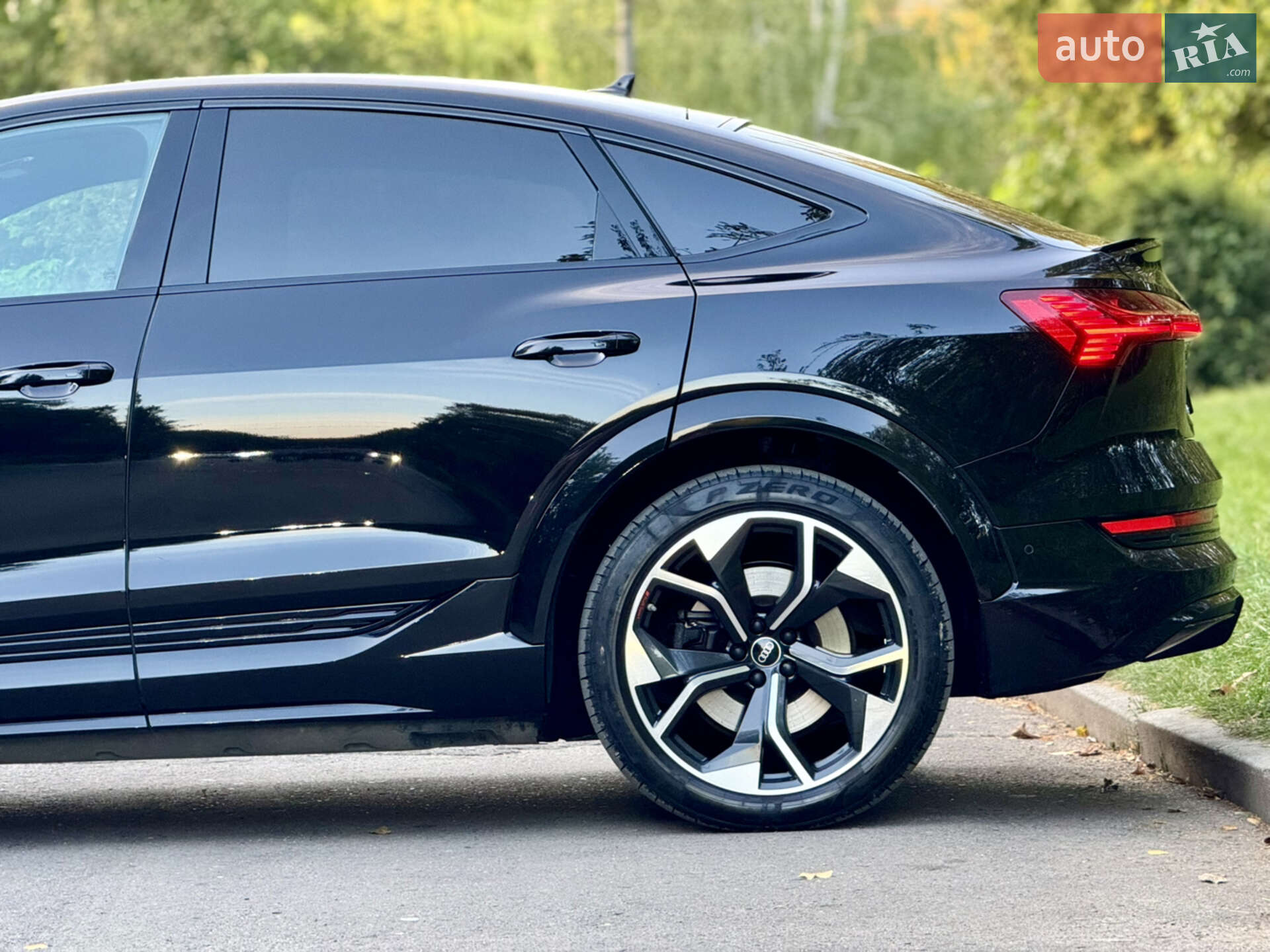 Audi e-tron S Sportback 2021 VIN WAUZZZGE1MB041831 фото оголошення 9 з 47