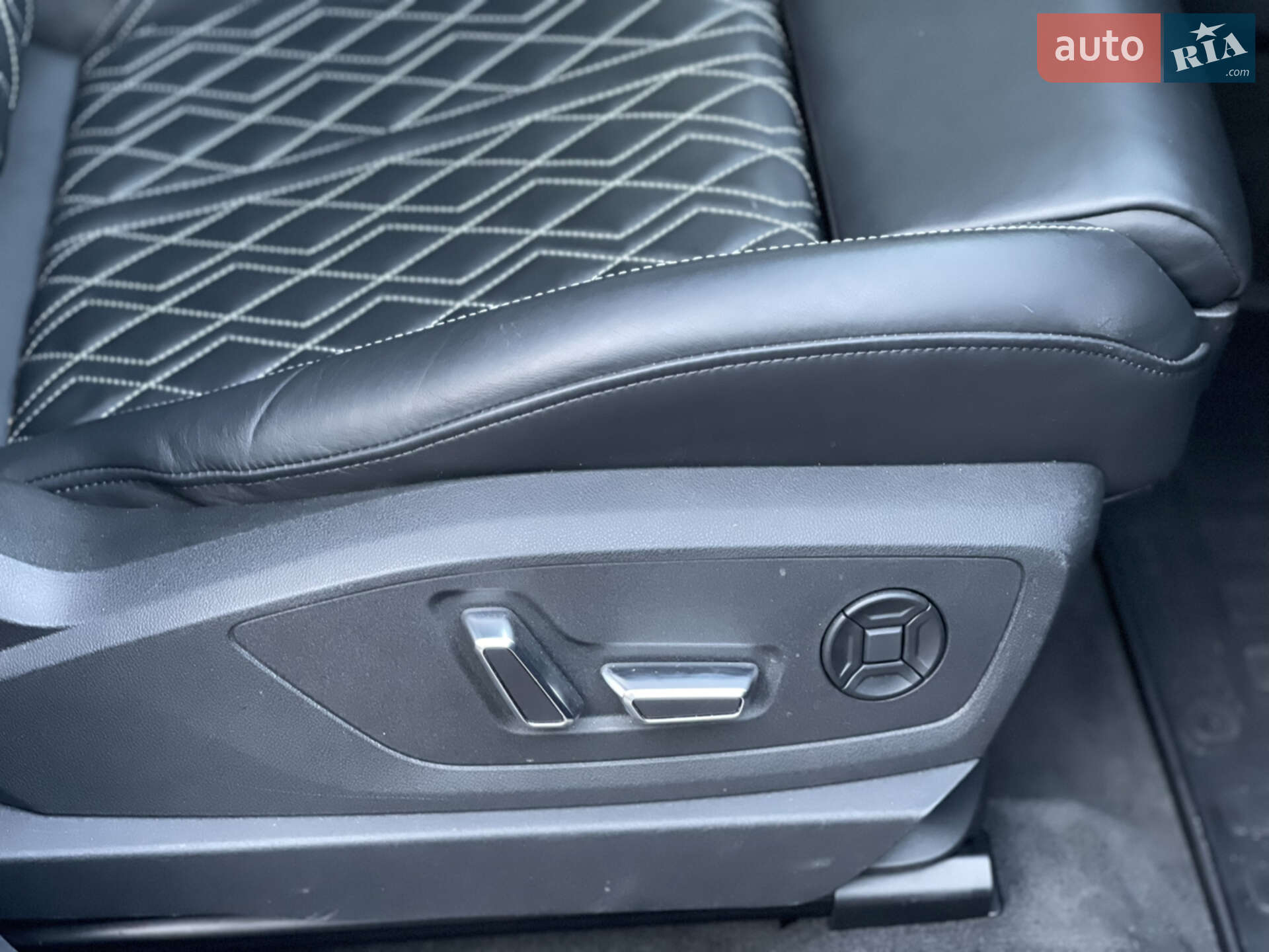 Audi e-tron S Sportback 2021 VIN WAUZZZGE1MB041831 фото оголошення 37 з 47