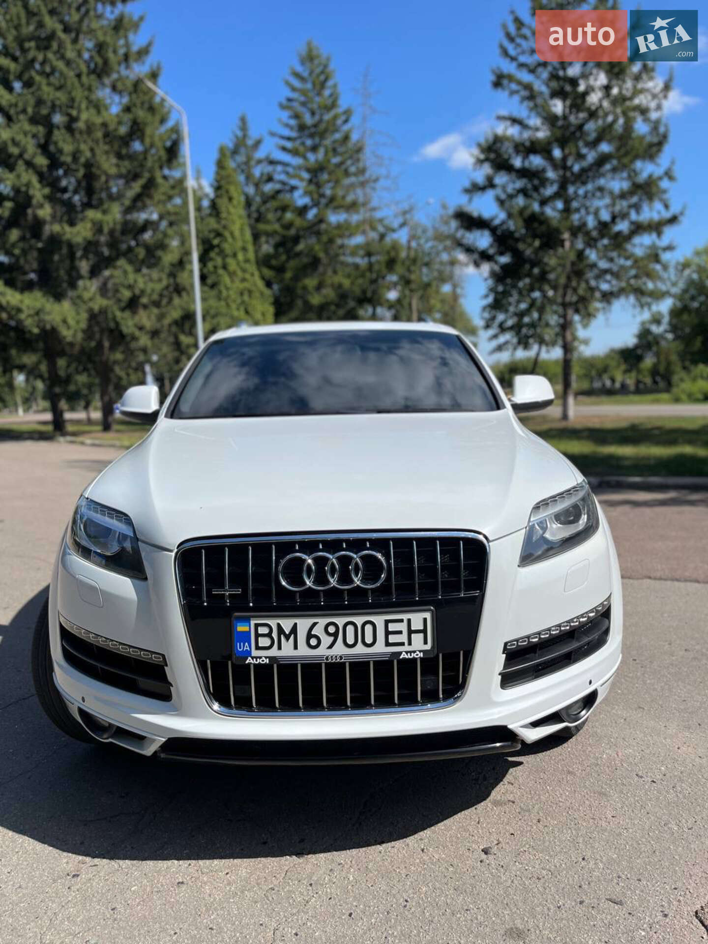 Audi Q7 2015 VIN WA1LGAFE6FD015664 фото оголошення 8 з 11