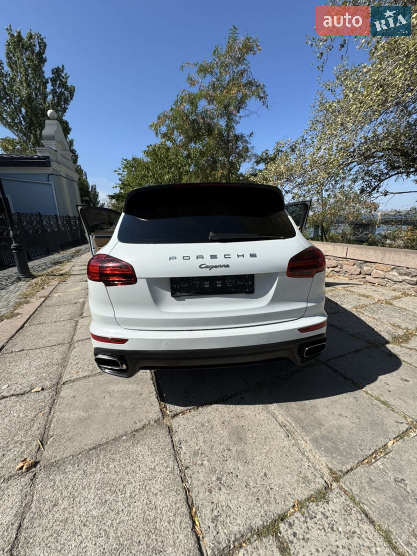 Porsche Cayenne 2016 VIN WP1ZZZ92ZHKA81712 фото оголошення 5 з 16