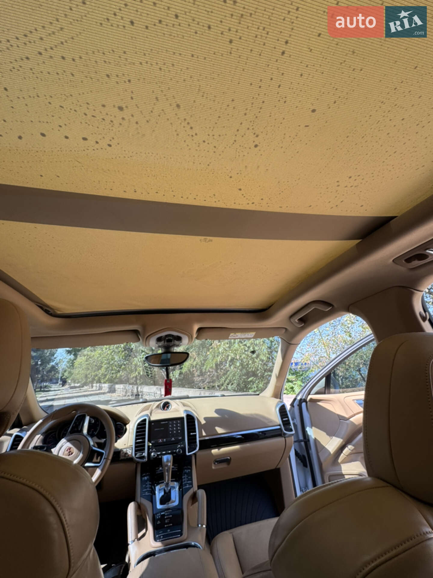 Porsche Cayenne 2016 VIN WP1ZZZ92ZHKA81712 фото оголошення 8 з 16