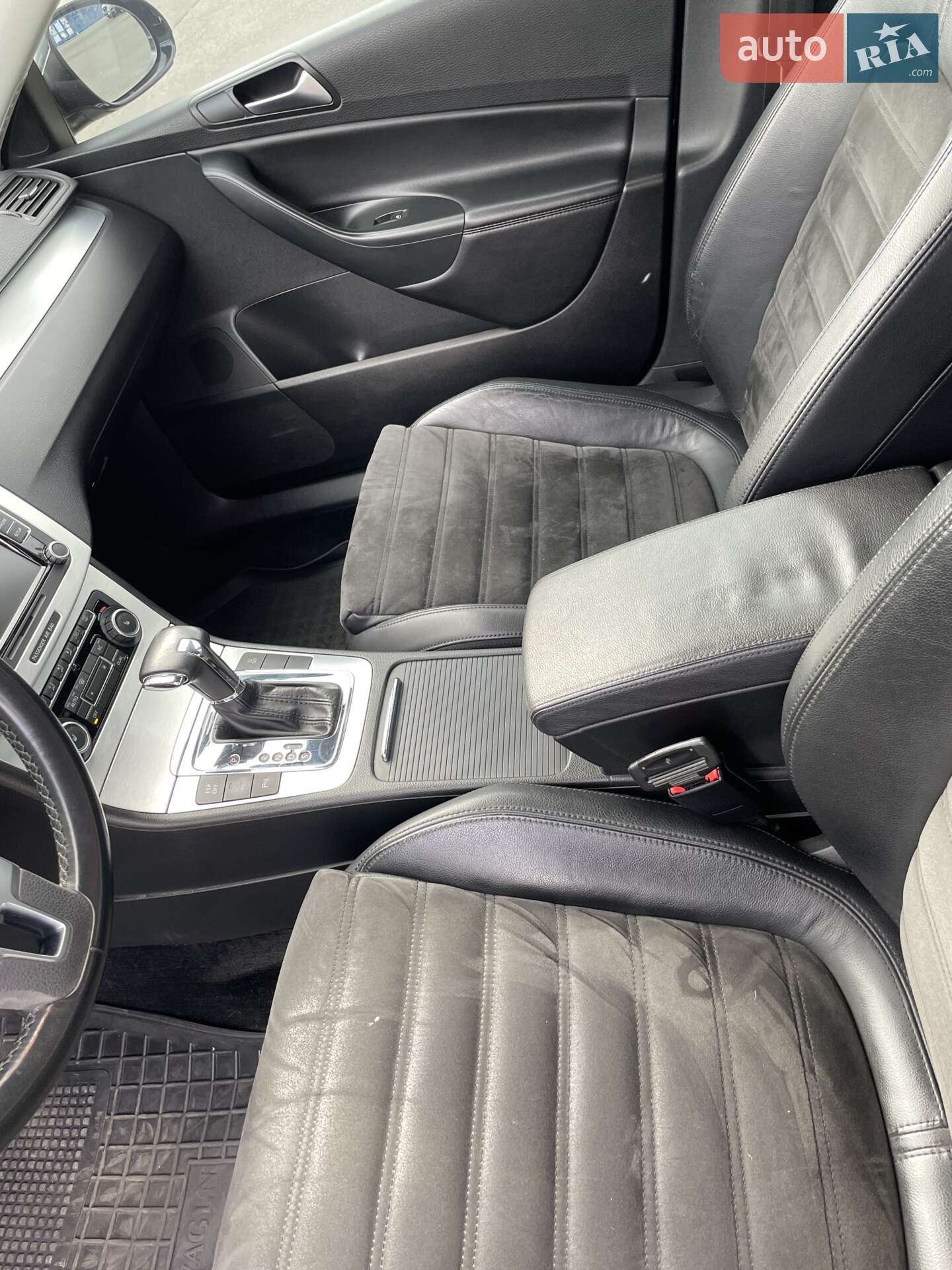 Volkswagen Passat 2010 VIN WVWZZZ3CZAP058237 фото оголошення 5 з 30