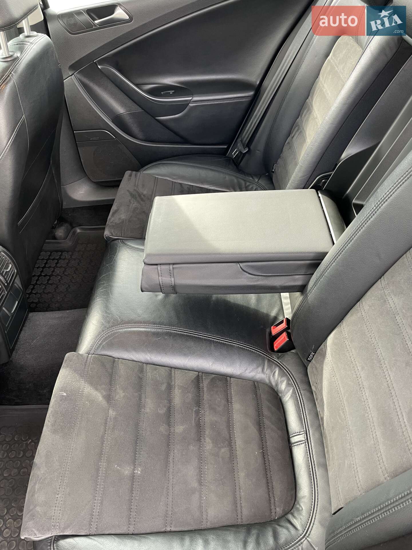 Volkswagen Passat 2010 VIN WVWZZZ3CZAP058237 фото оголошення 7 з 30