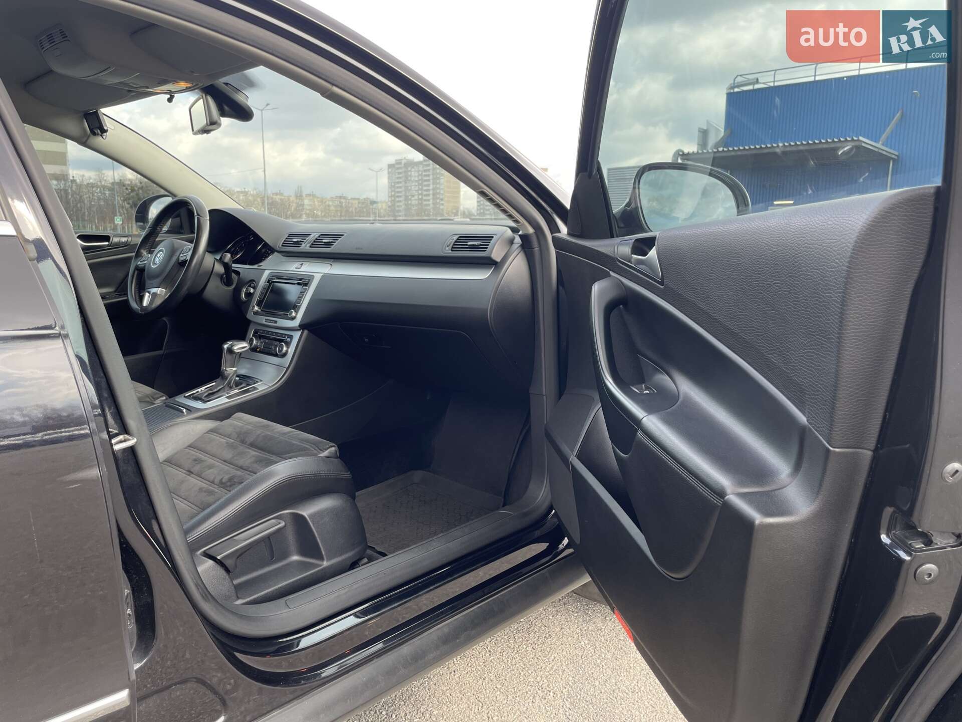 Volkswagen Passat 2010 VIN WVWZZZ3CZAP058237 фото оголошення 12 з 30