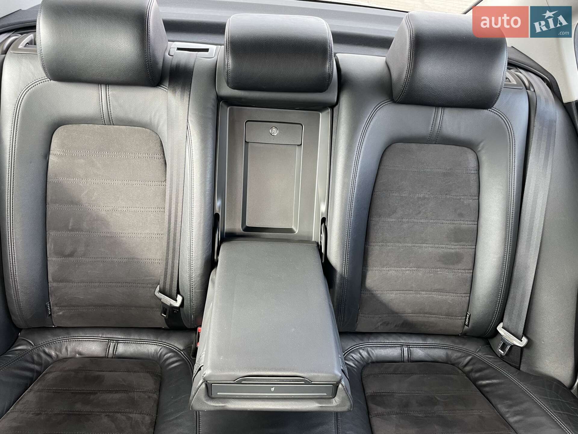 Volkswagen Passat 2010 VIN WVWZZZ3CZAP058237 фото оголошення 13 з 30