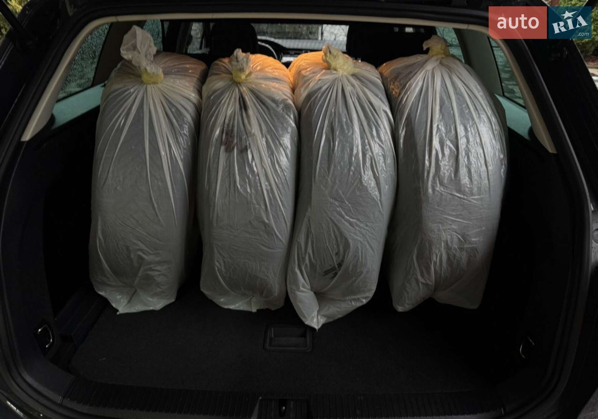 Volkswagen Passat 2019 VIN WVWZZZ3CZKE086588 фото оголошення 7 з 15