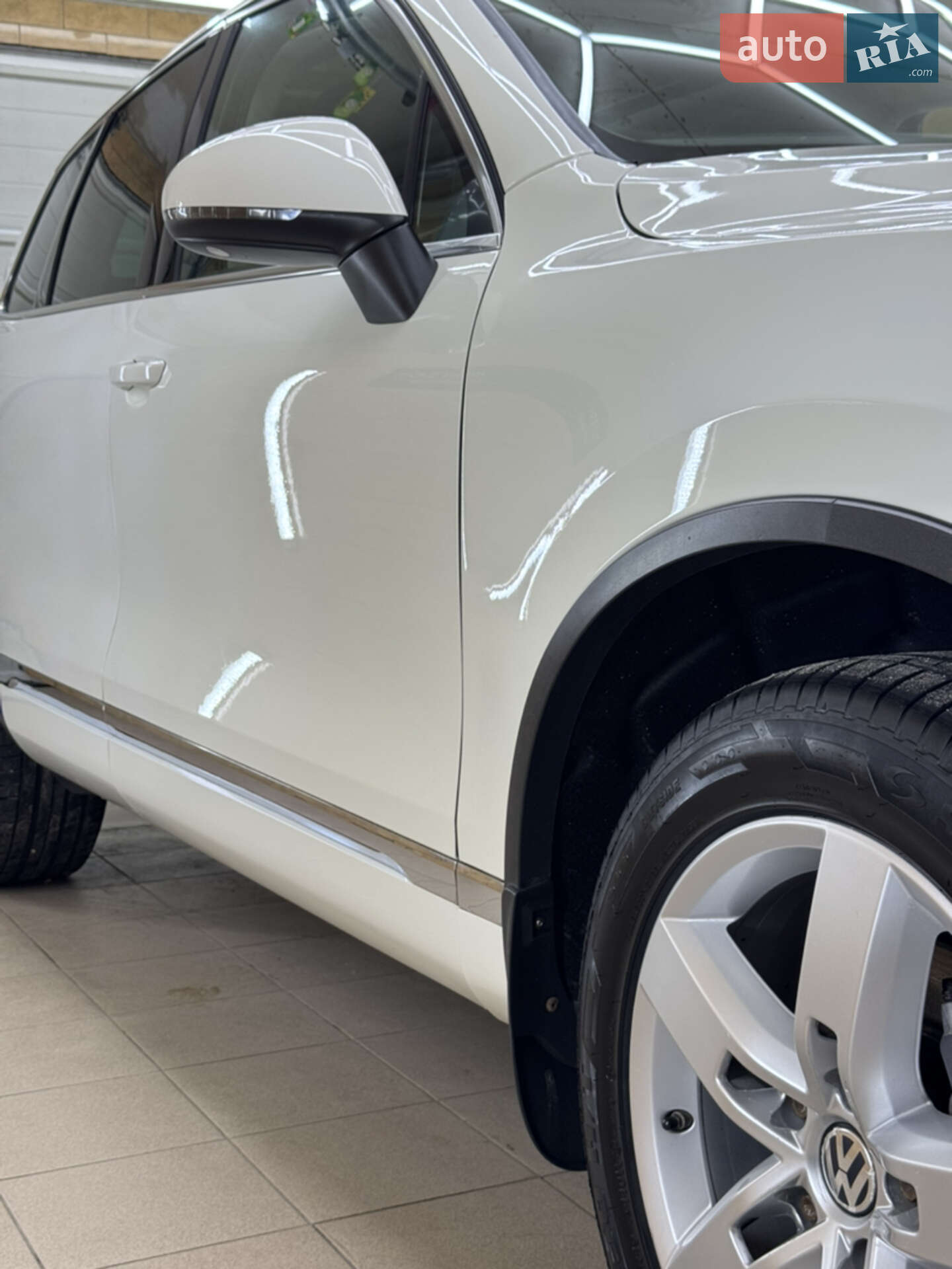 Volkswagen Touareg 2011 VIN WVGFK9BP4CD001020 фото оголошення 6 з 41
