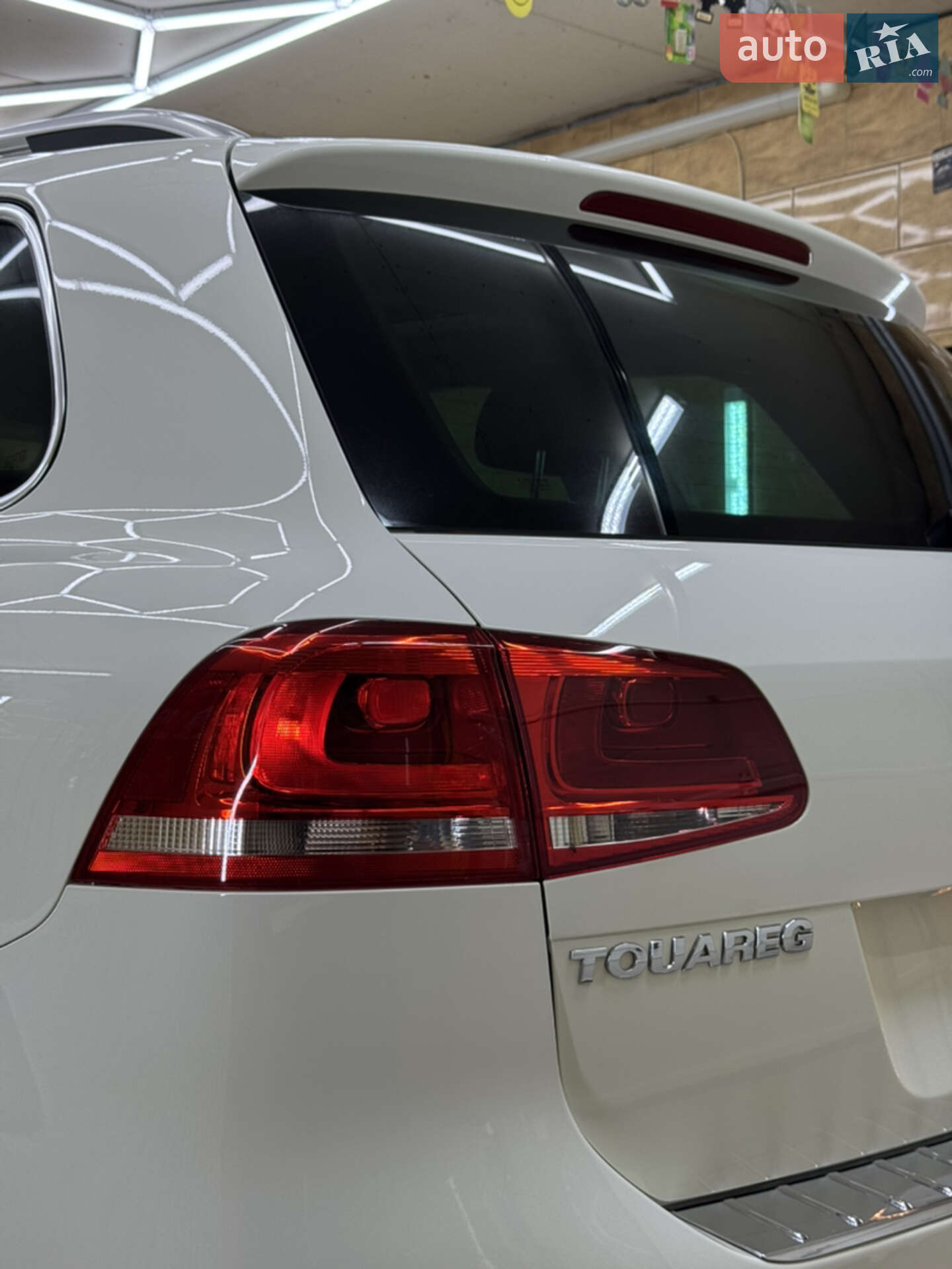 Volkswagen Touareg 2011 VIN WVGFK9BP4CD001020 фото оголошення 12 з 41