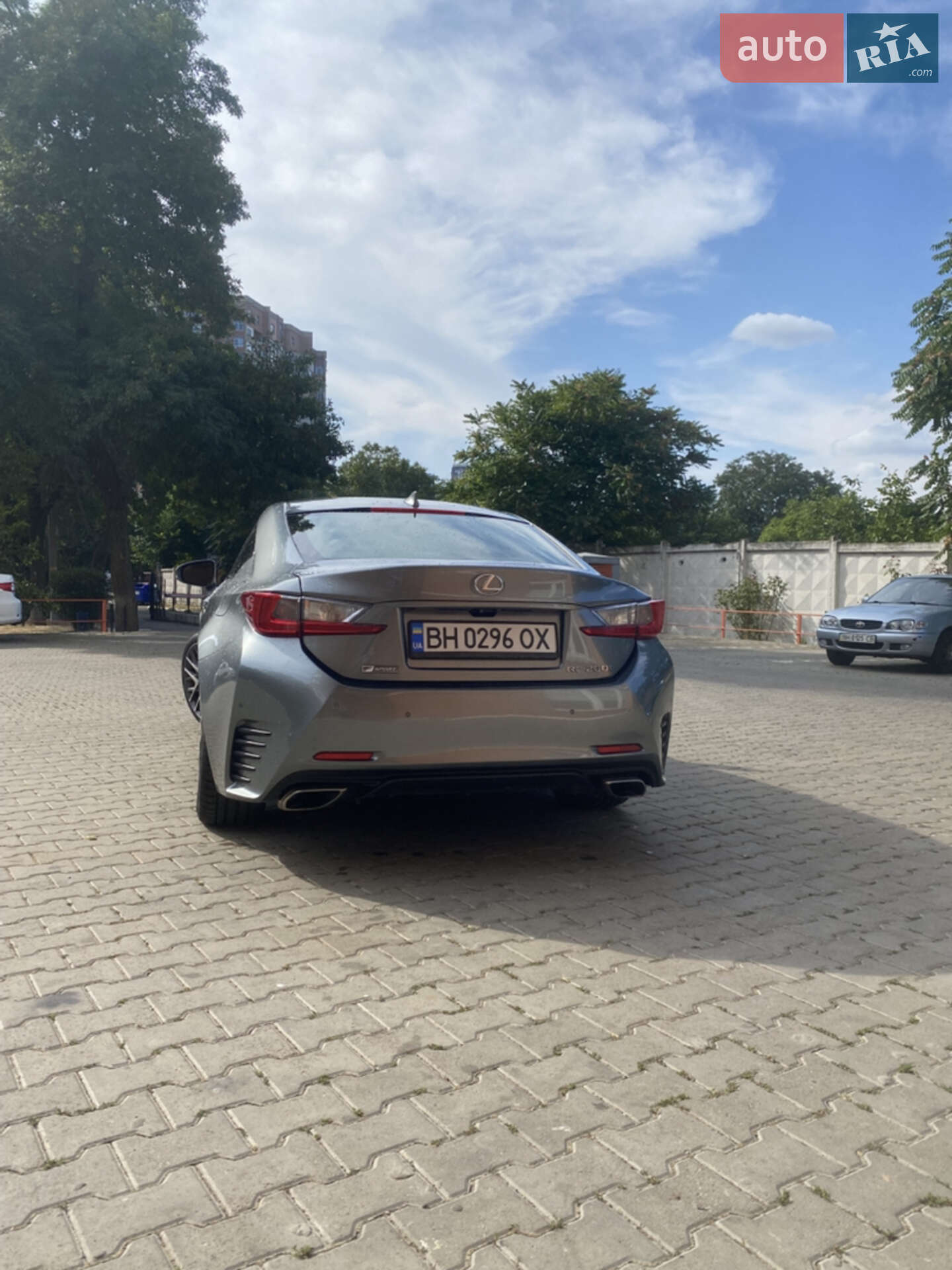 Lexus RC 2016 VIN JTHHA5BC3G5003054 фото оголошення 4 з 27