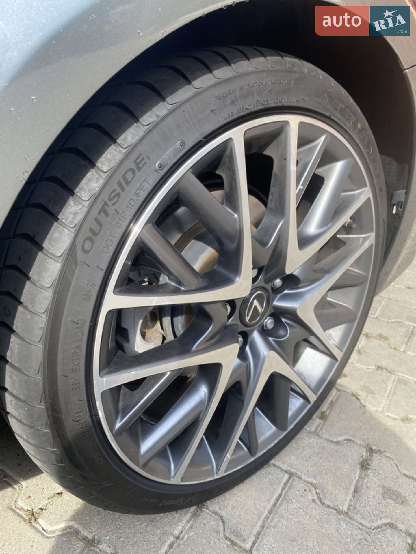 Lexus RC 2016 VIN JTHHA5BC3G5003054 фото оголошення 12 з 27
