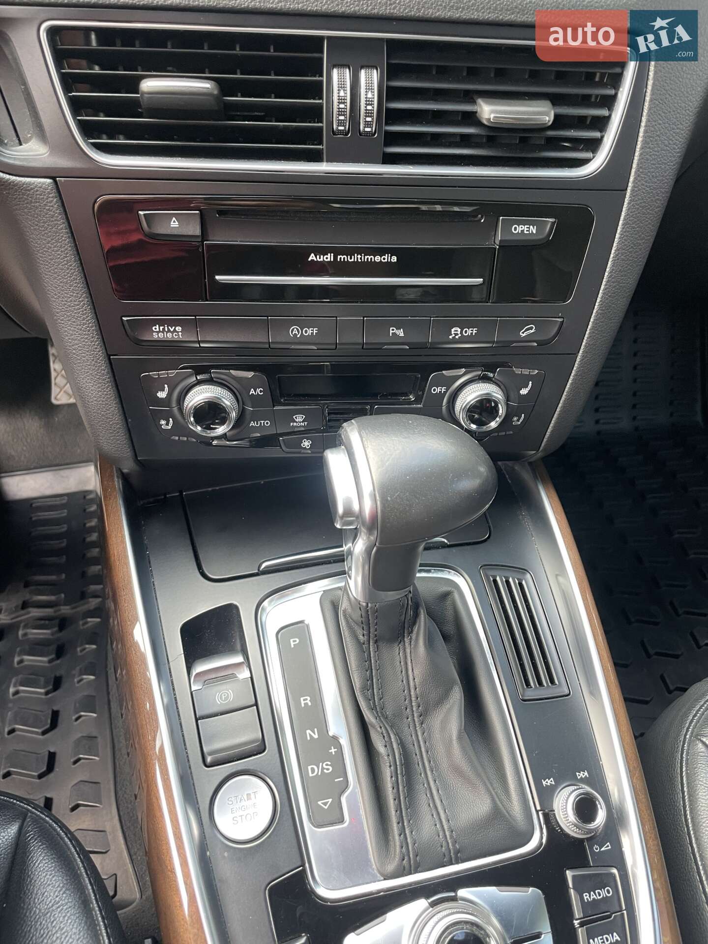 Audi Q5 2014 VIN WA1VMAFP9FA034987 фото оголошення 4 з 17