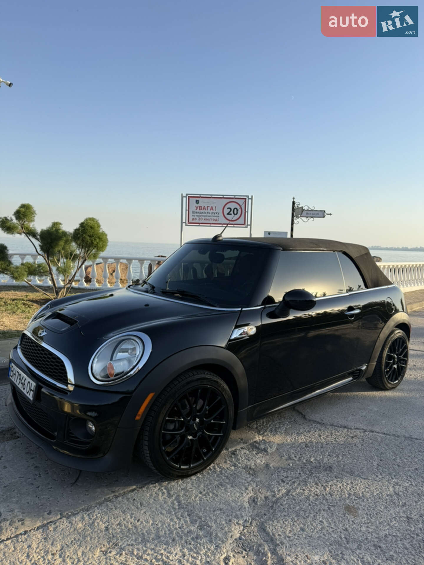 Mini Convertible 2015 VIN WMWZP3C50F2A91604 фото оголошення 9 з 22