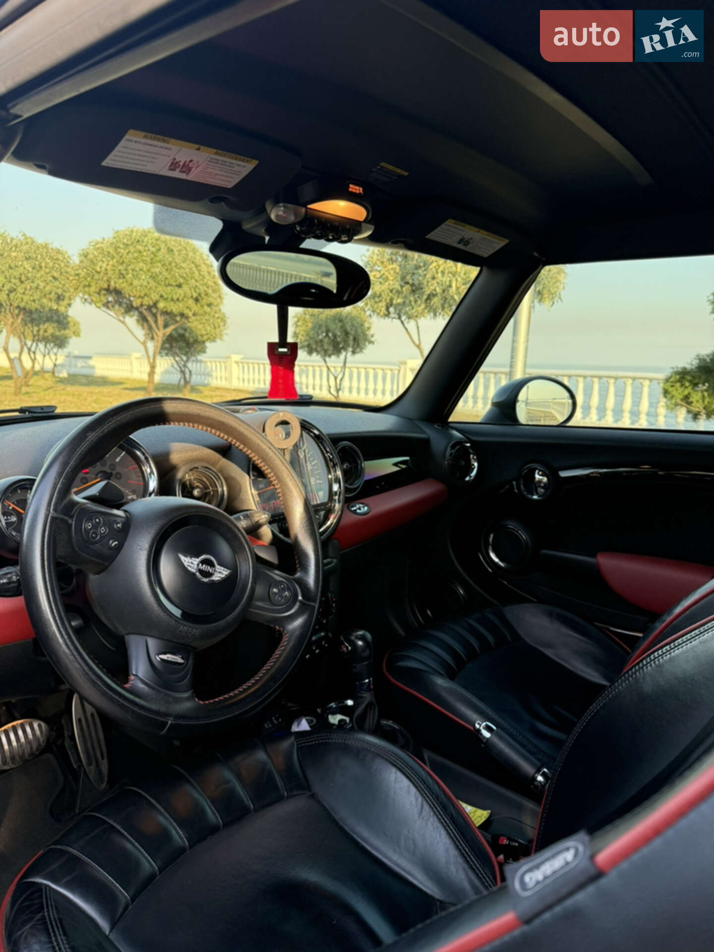 Mini Convertible 2015 VIN WMWZP3C50F2A91604 фото оголошення 10 з 22