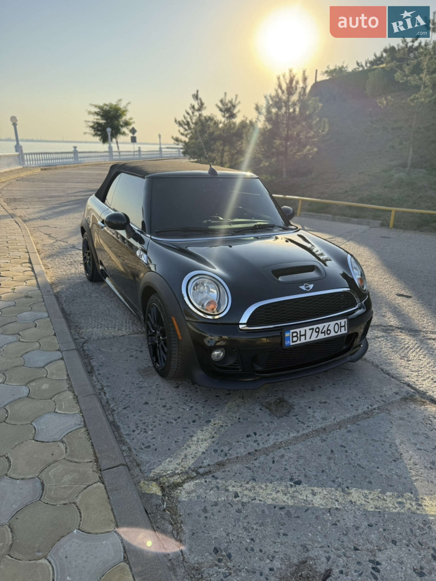 Mini Convertible 2015 VIN WMWZP3C50F2A91604 фото оголошення 11 з 22