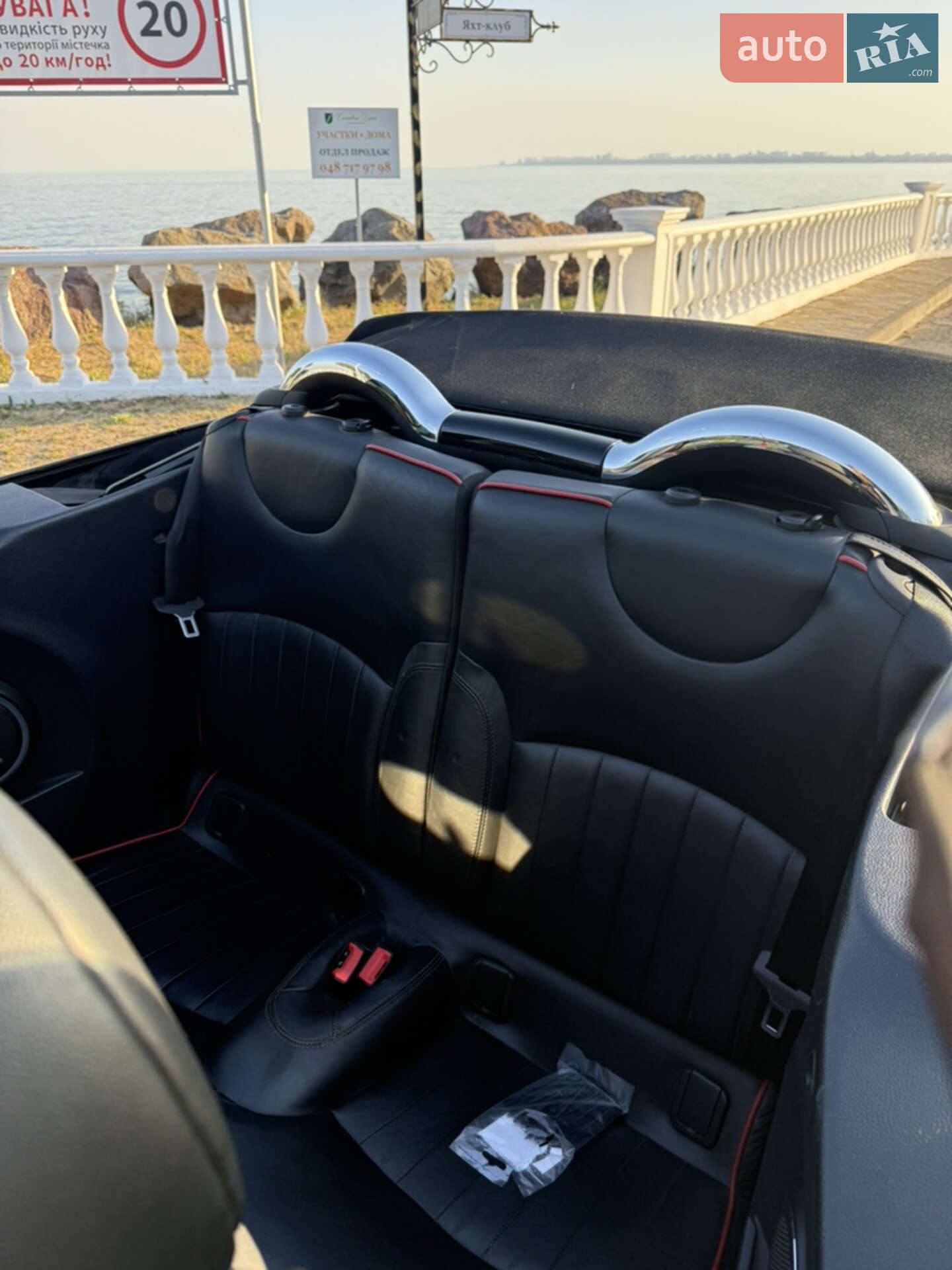 Mini Convertible 2015 VIN WMWZP3C50F2A91604 фото оголошення 14 з 22