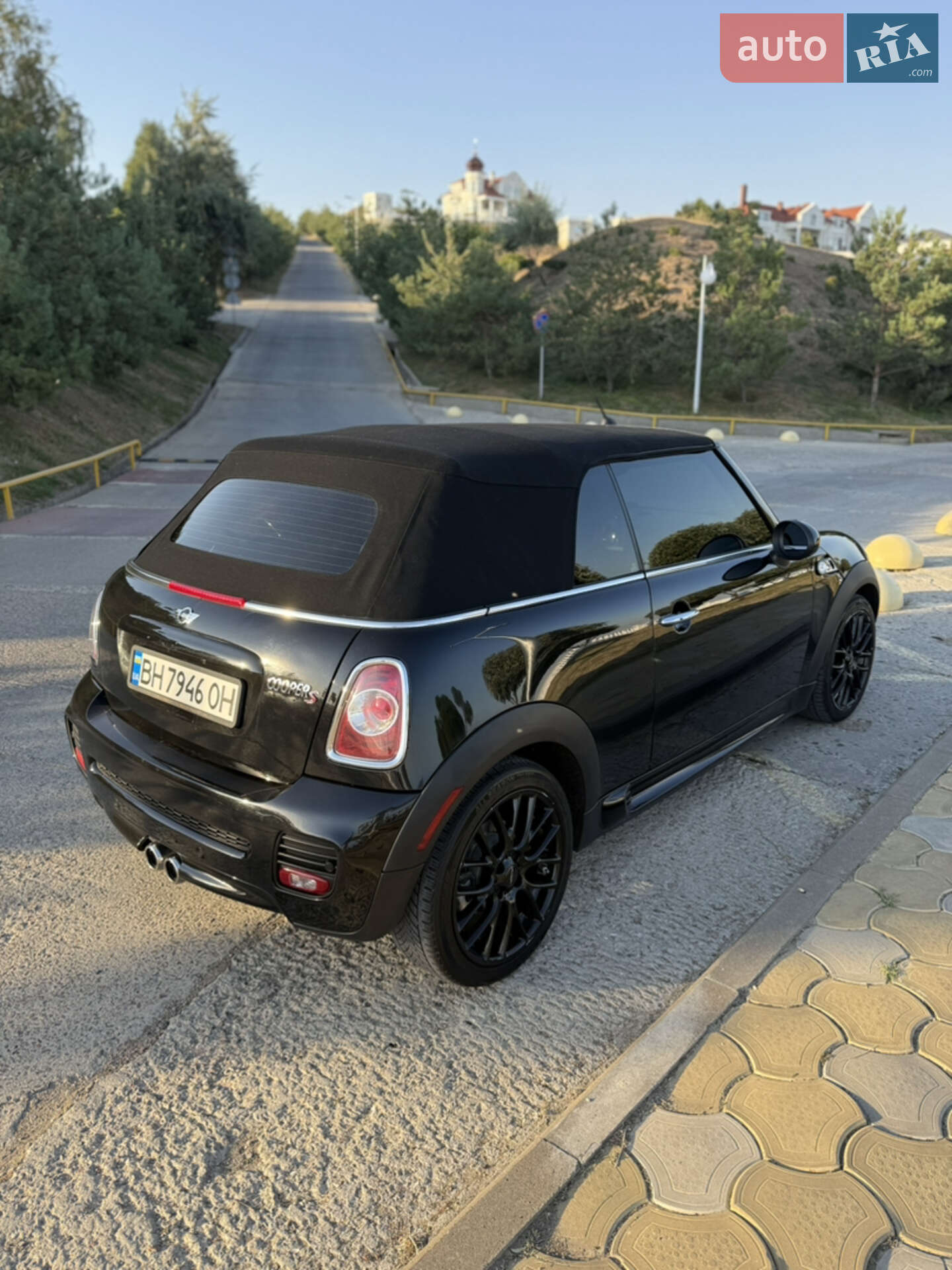 Mini Convertible 2015 VIN WMWZP3C50F2A91604 фото оголошення 12 з 22