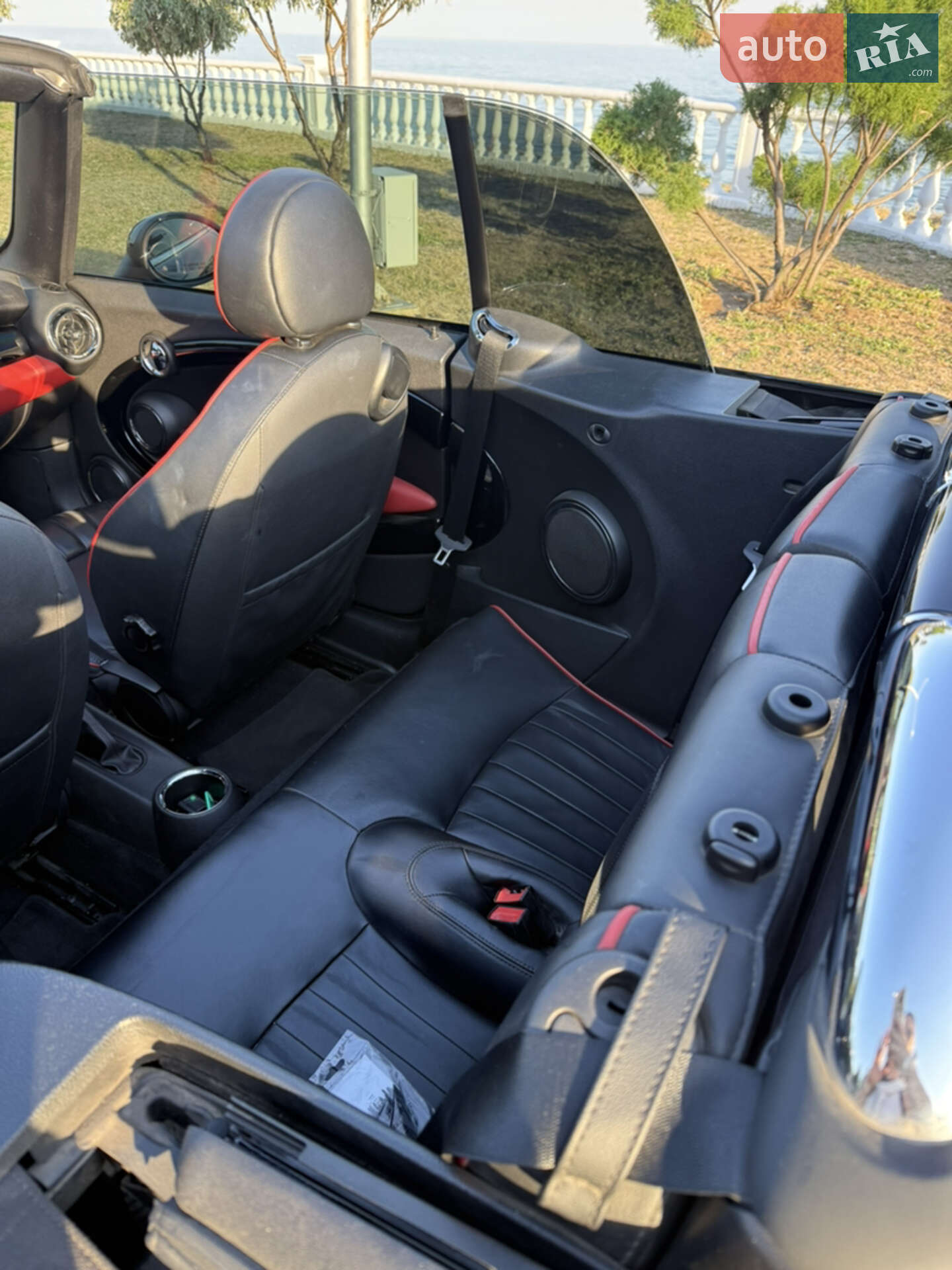 Mini Convertible 2015 VIN WMWZP3C50F2A91604 фото оголошення 15 з 22