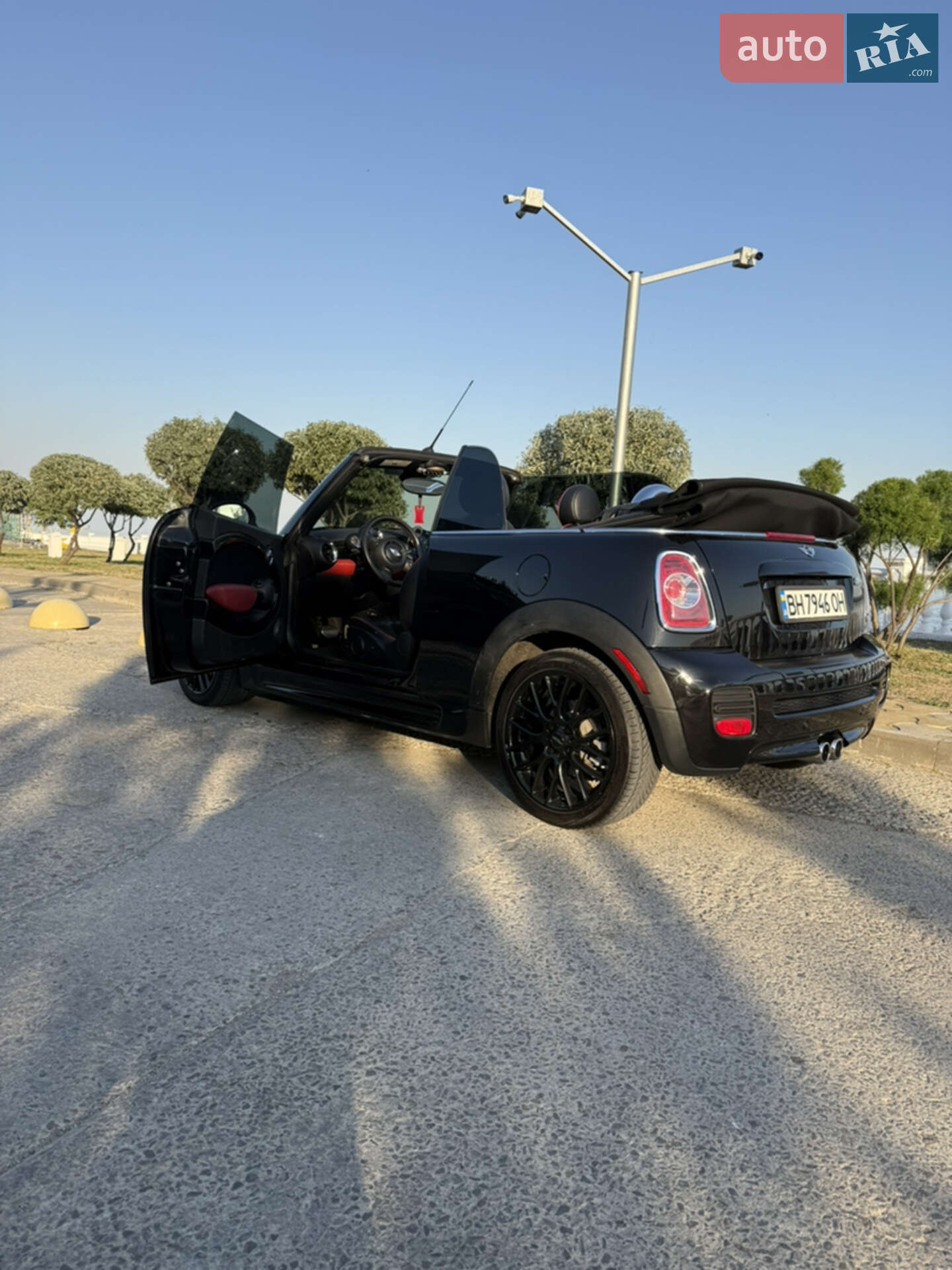 Mini Convertible 2015 VIN WMWZP3C50F2A91604 фото оголошення 22 з 22