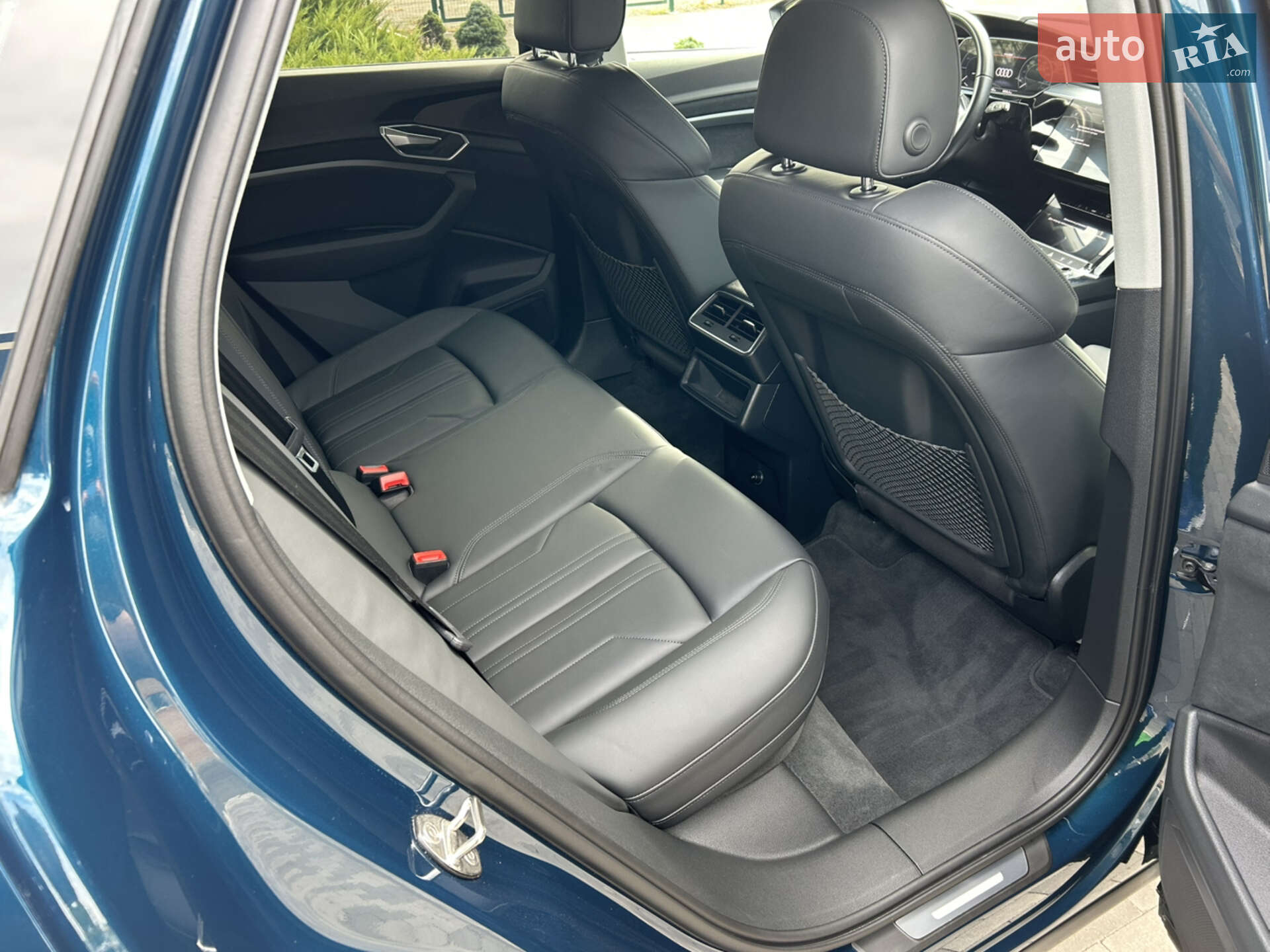 Audi e-tron 2022 VIN WAUZZZGE4PB012828 фото оголошення 22 з 32
