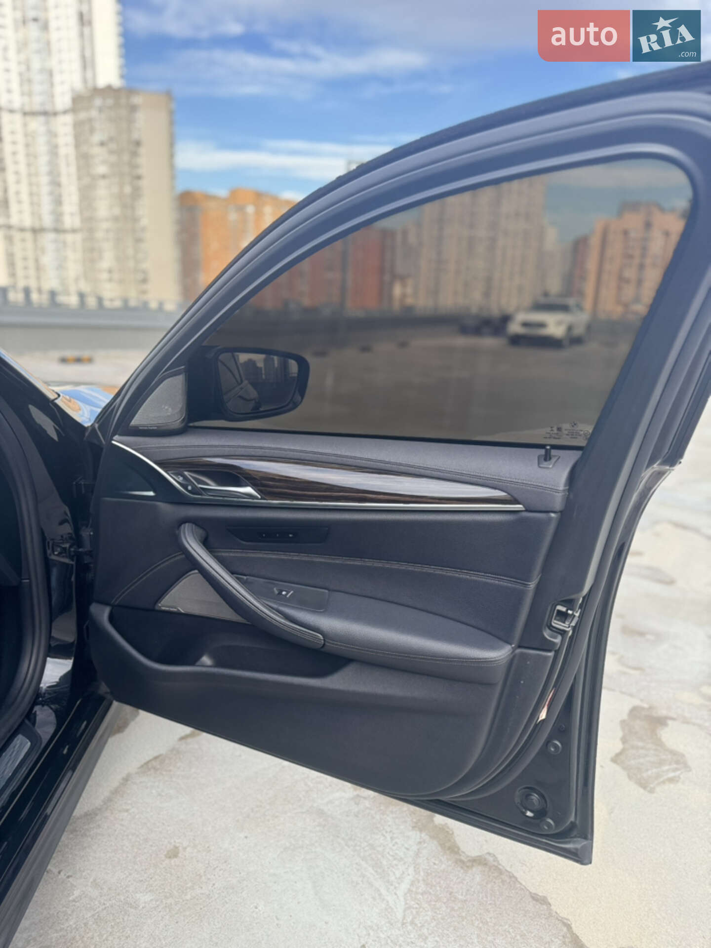BMW 5 Series 2021 VIN WBA13BK0XMCG90283 фото оголошення 22 з 54
