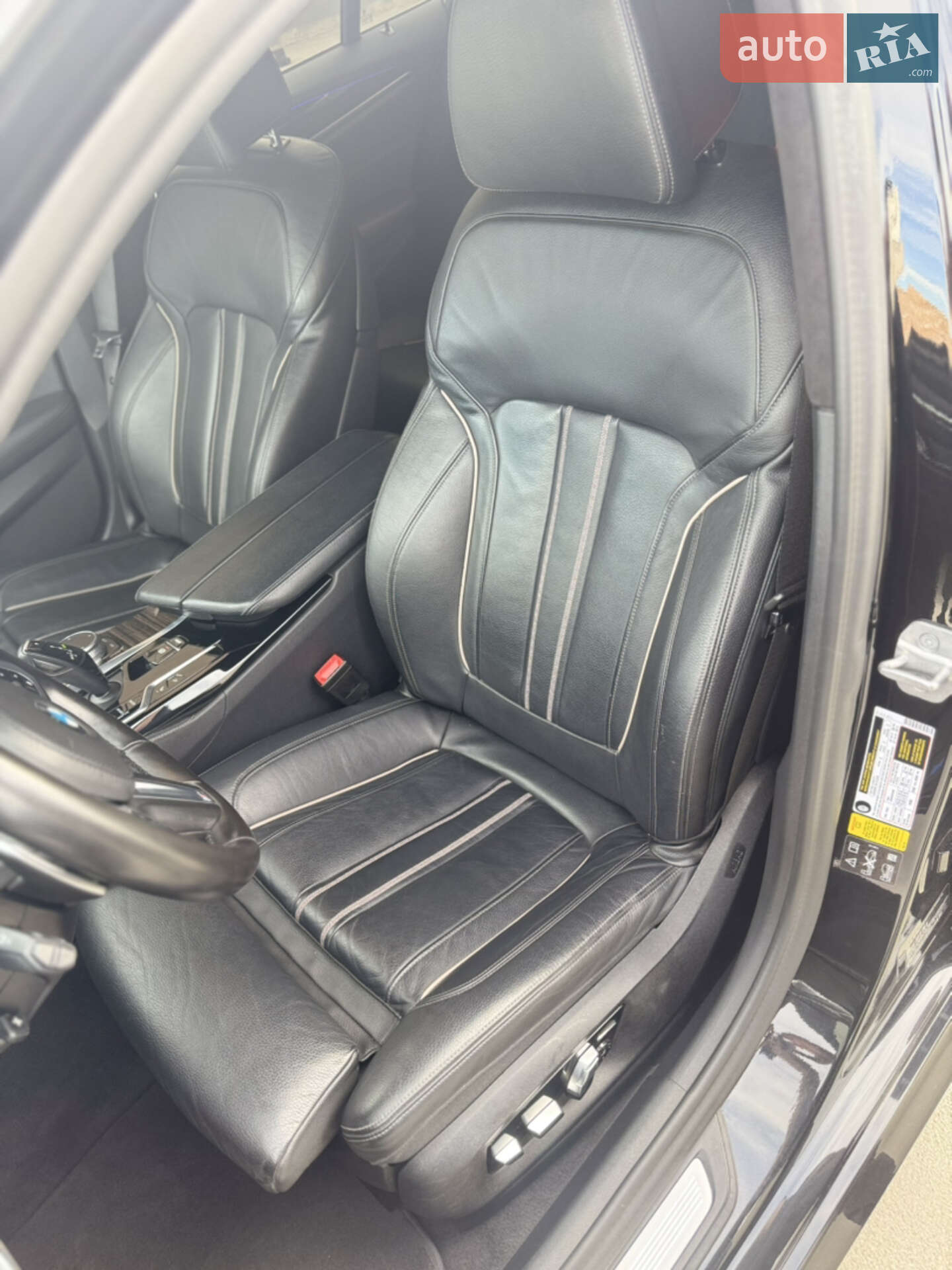 BMW 5 Series 2021 VIN WBA13BK0XMCG90283 фото оголошення 25 з 54