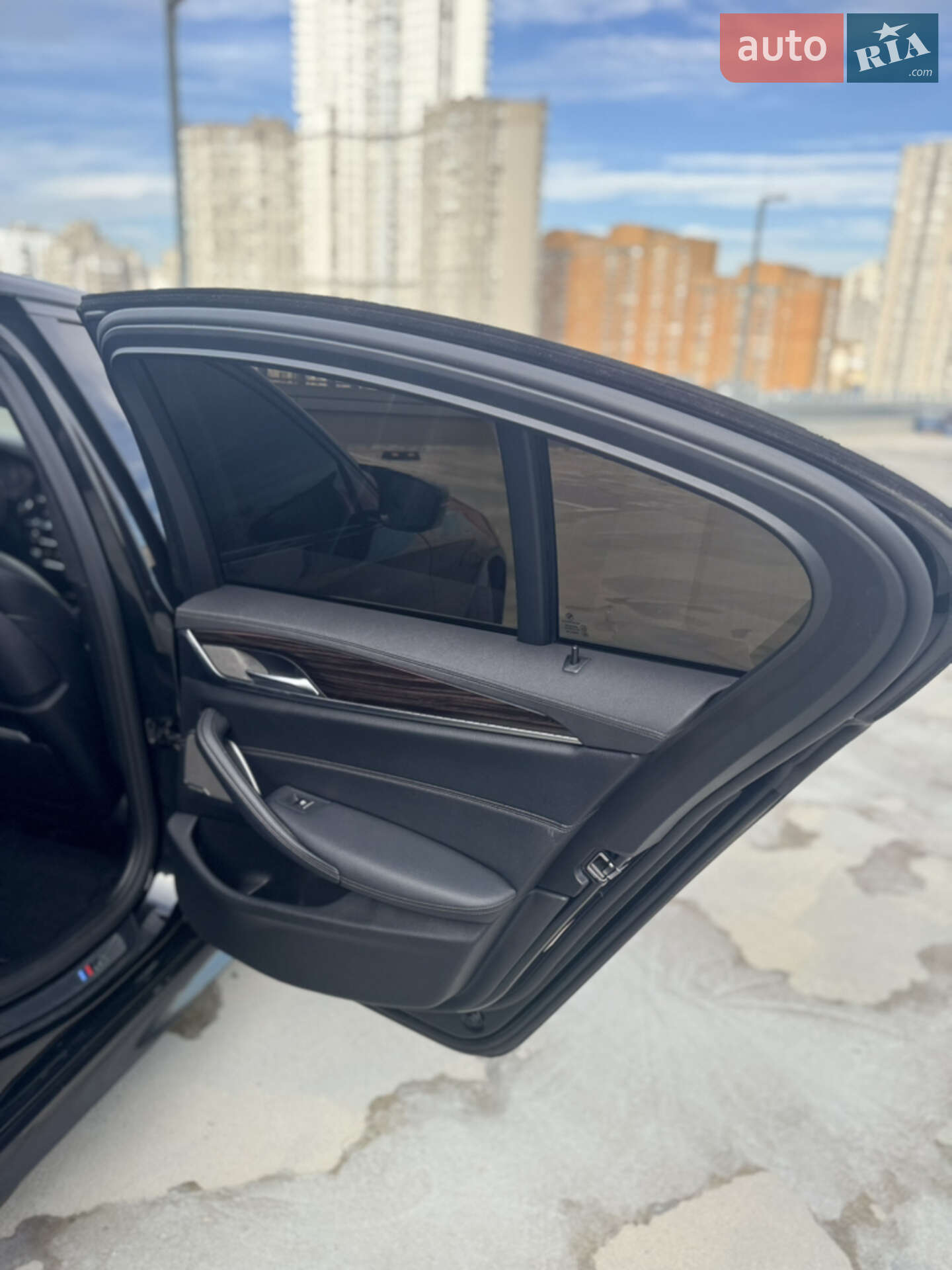 BMW 5 Series 2021 VIN WBA13BK0XMCG90283 фото оголошення 33 з 54