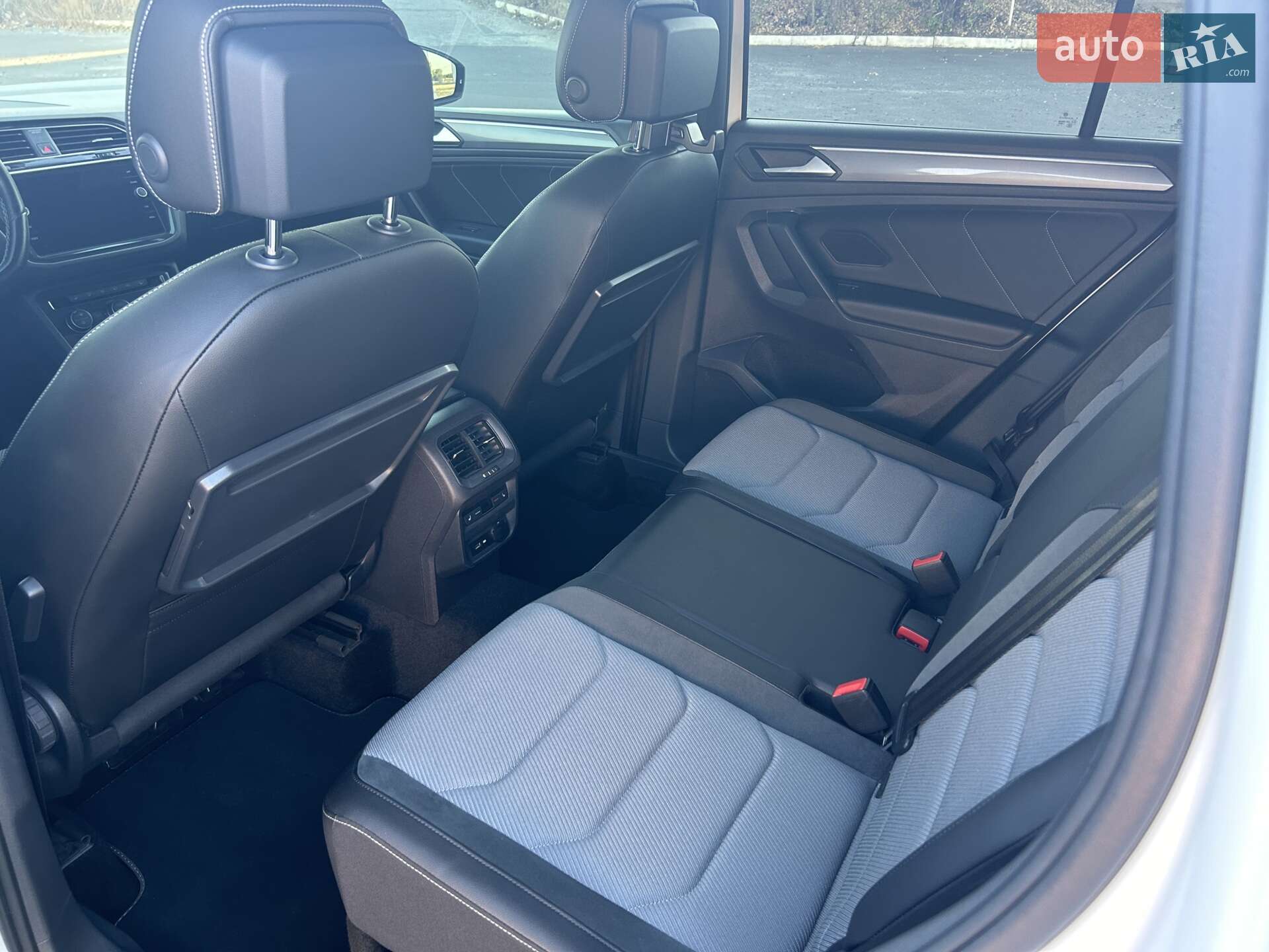 Volkswagen Tiguan 2020 VIN WVGZZZ5NZLW903836 фото оголошення 16 з 28