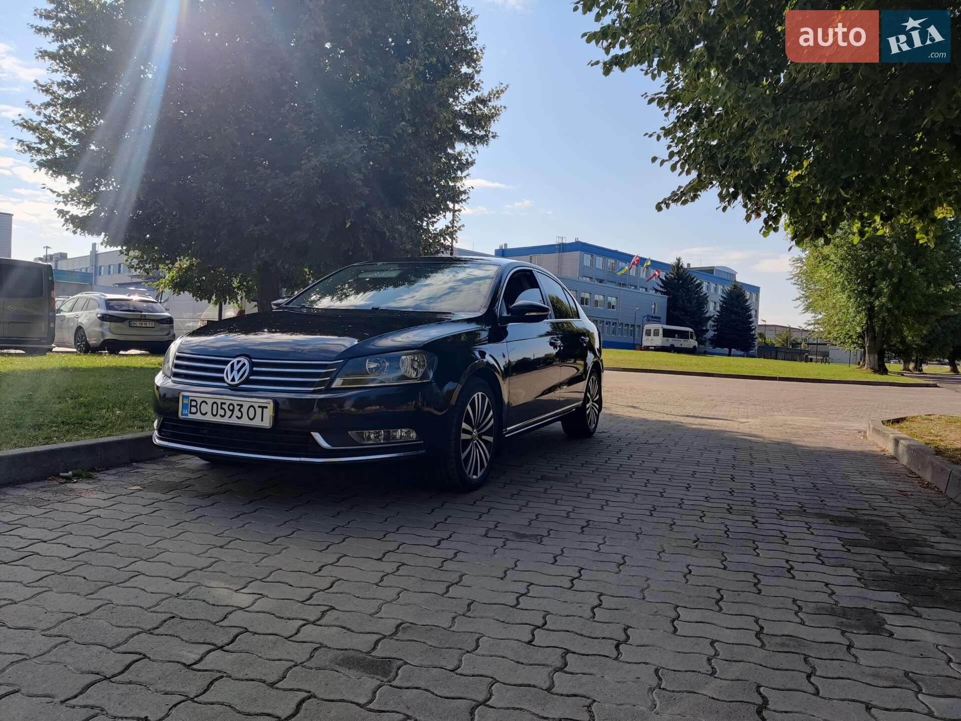 Volkswagen Passat 2011 VIN WVWZZZ3CZCP031088 фото оголошення 11 з 52