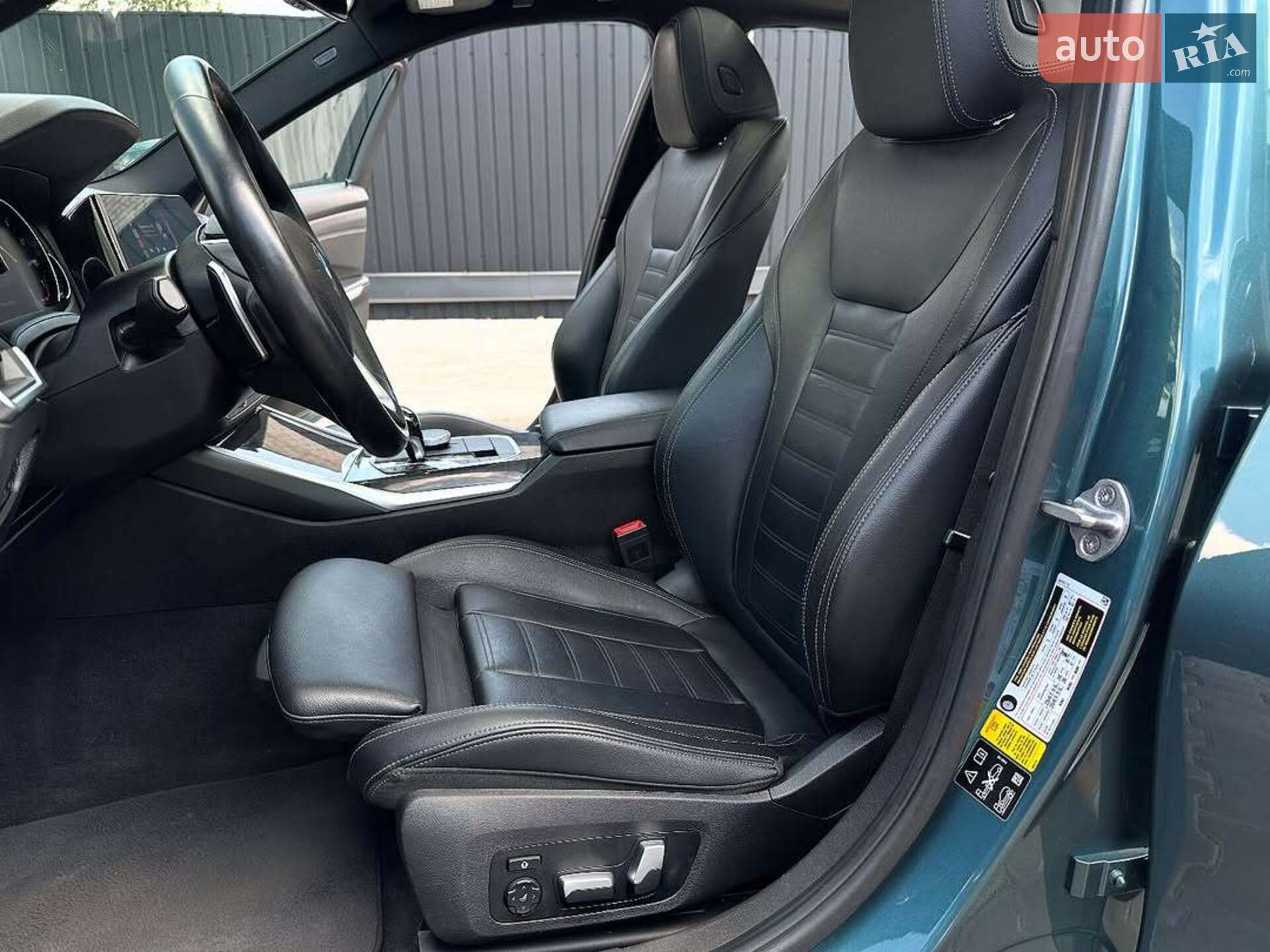BMW 3 Series 2019 VIN WBA5R7C03LFH47349 фото оголошення 10 з 30