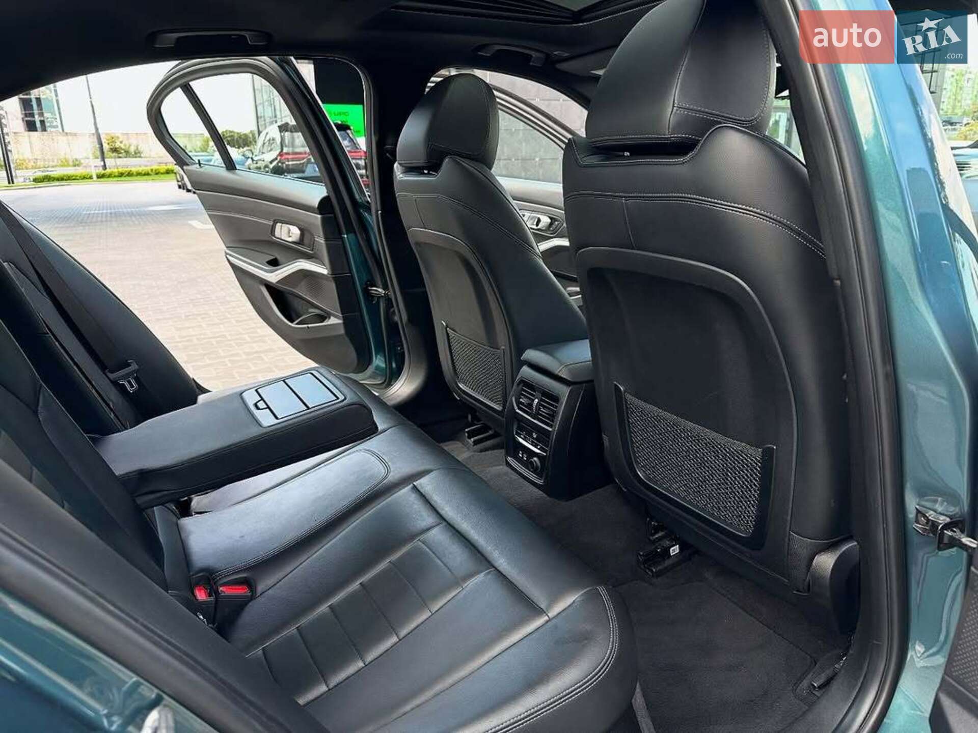 BMW 3 Series 2019 VIN WBA5R7C03LFH47349 фото оголошення 12 з 30