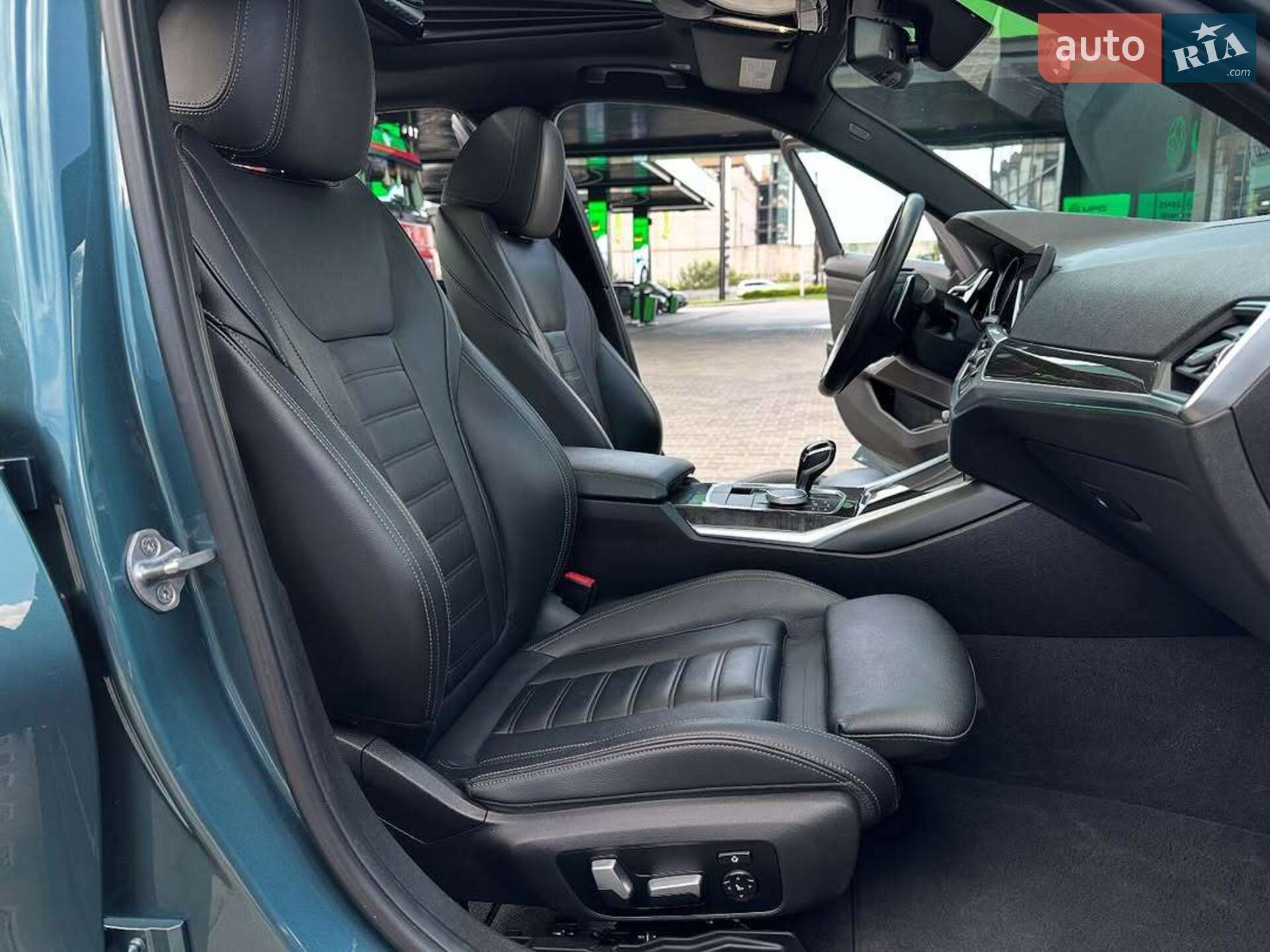 BMW 3 Series 2019 VIN WBA5R7C03LFH47349 фото оголошення 14 з 30