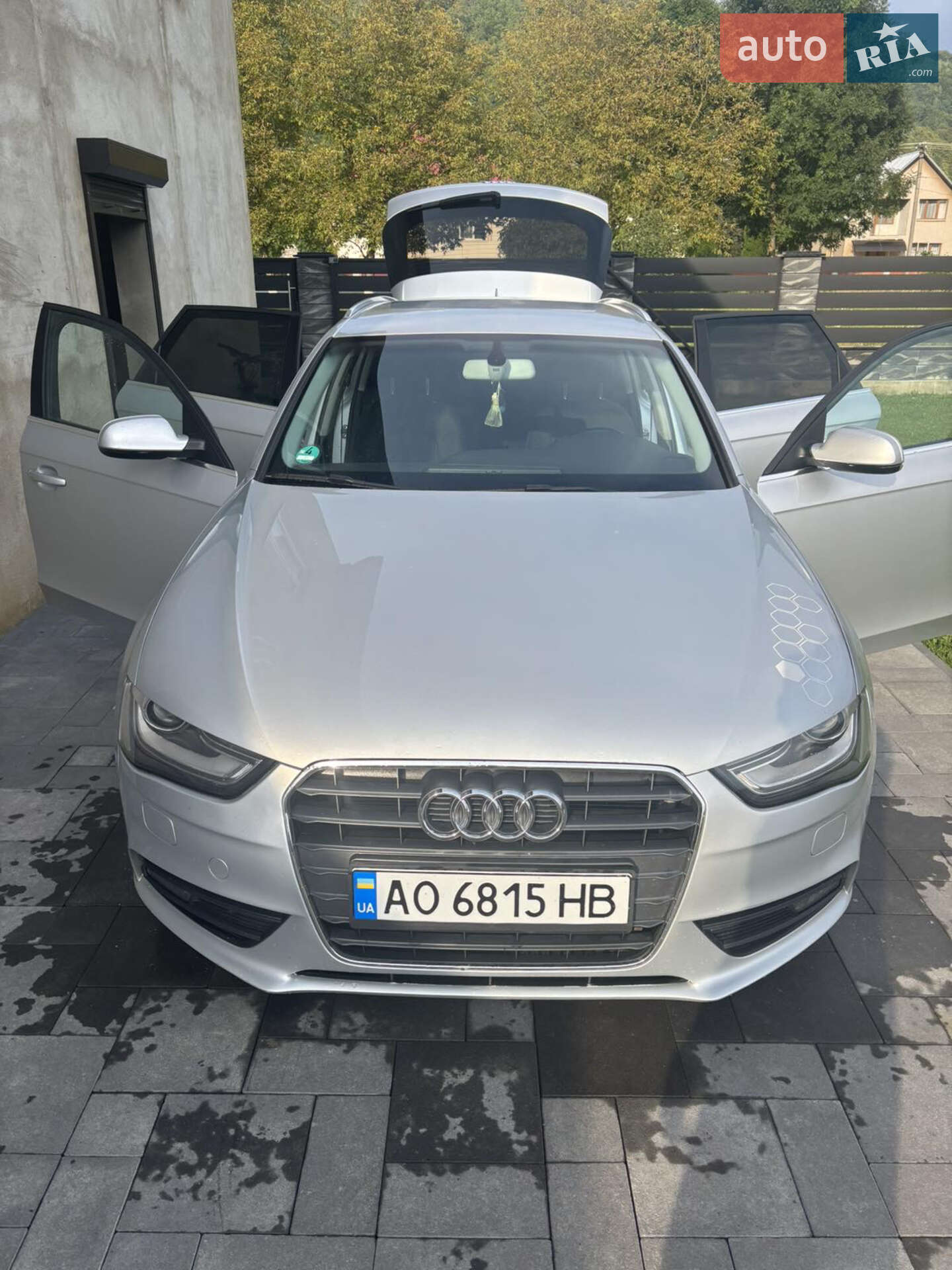 Audi A4 2012 VIN WAUZZZ8K4DA077121 фото оголошення 4 з 6